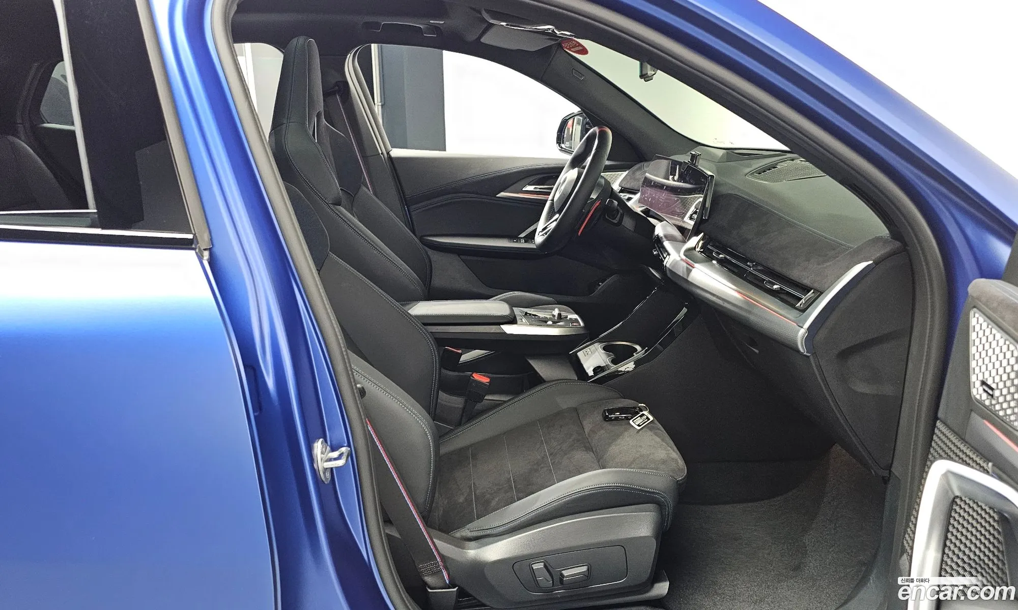 BMW X2 2024 WBA81GM00R5003514 — 2