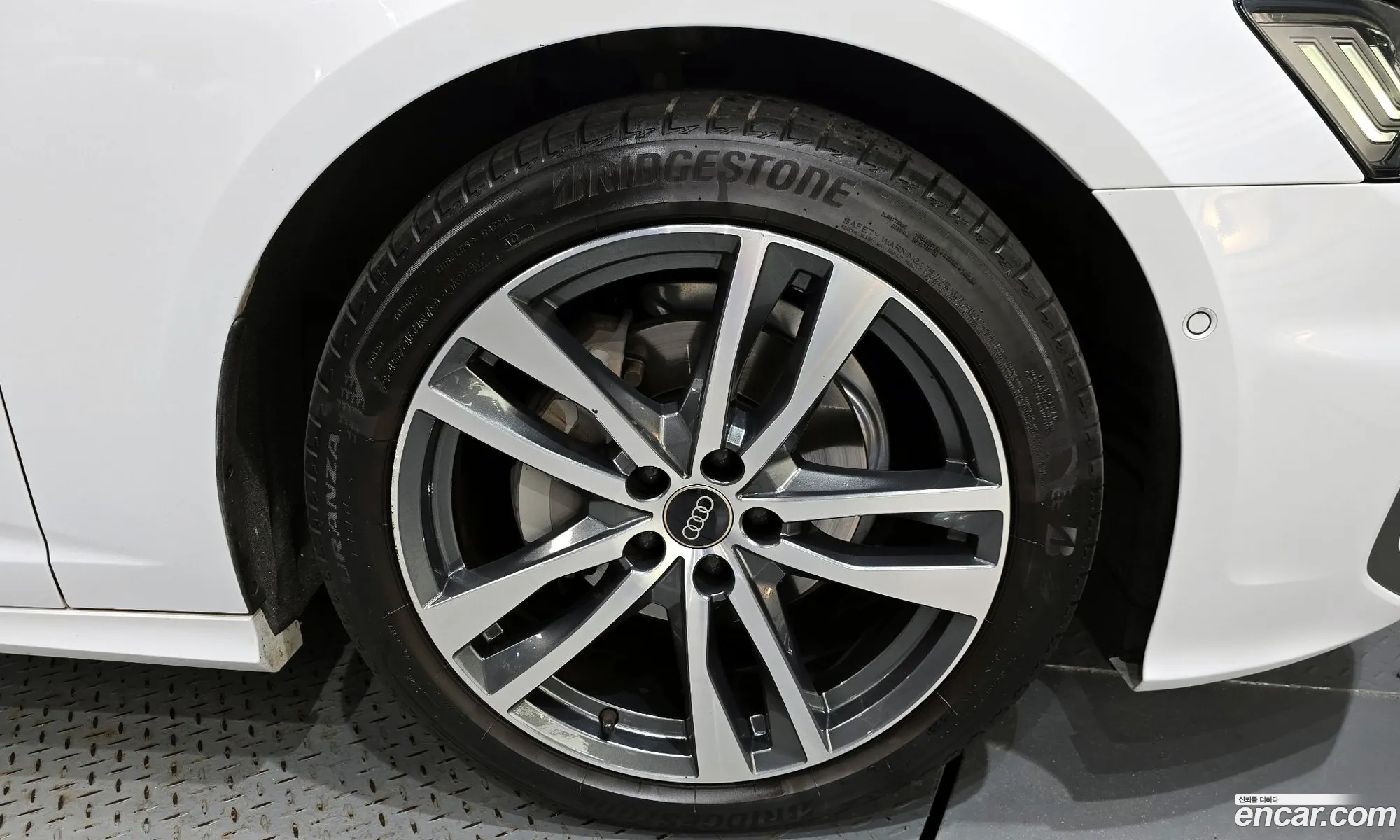 Audi A6 2023 — 18