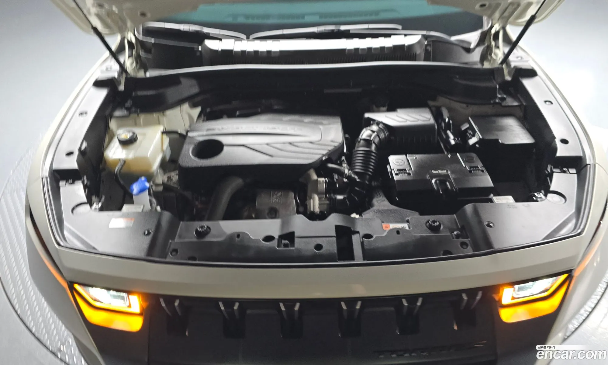 KG Mobility (SsangYong) Torres 2023 — 20