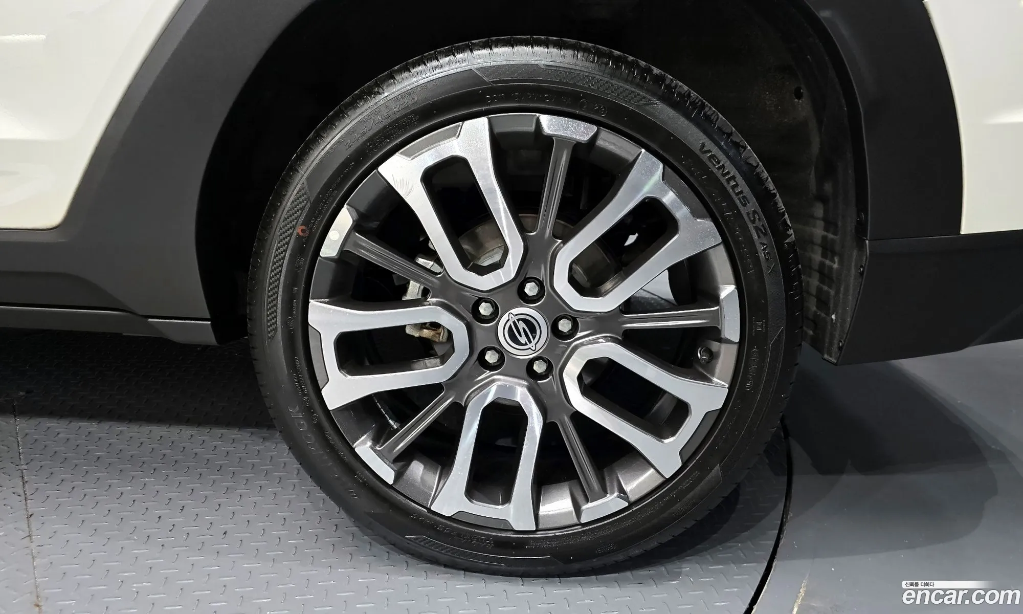 KG Mobility (SsangYong) Torres 2023 — 16