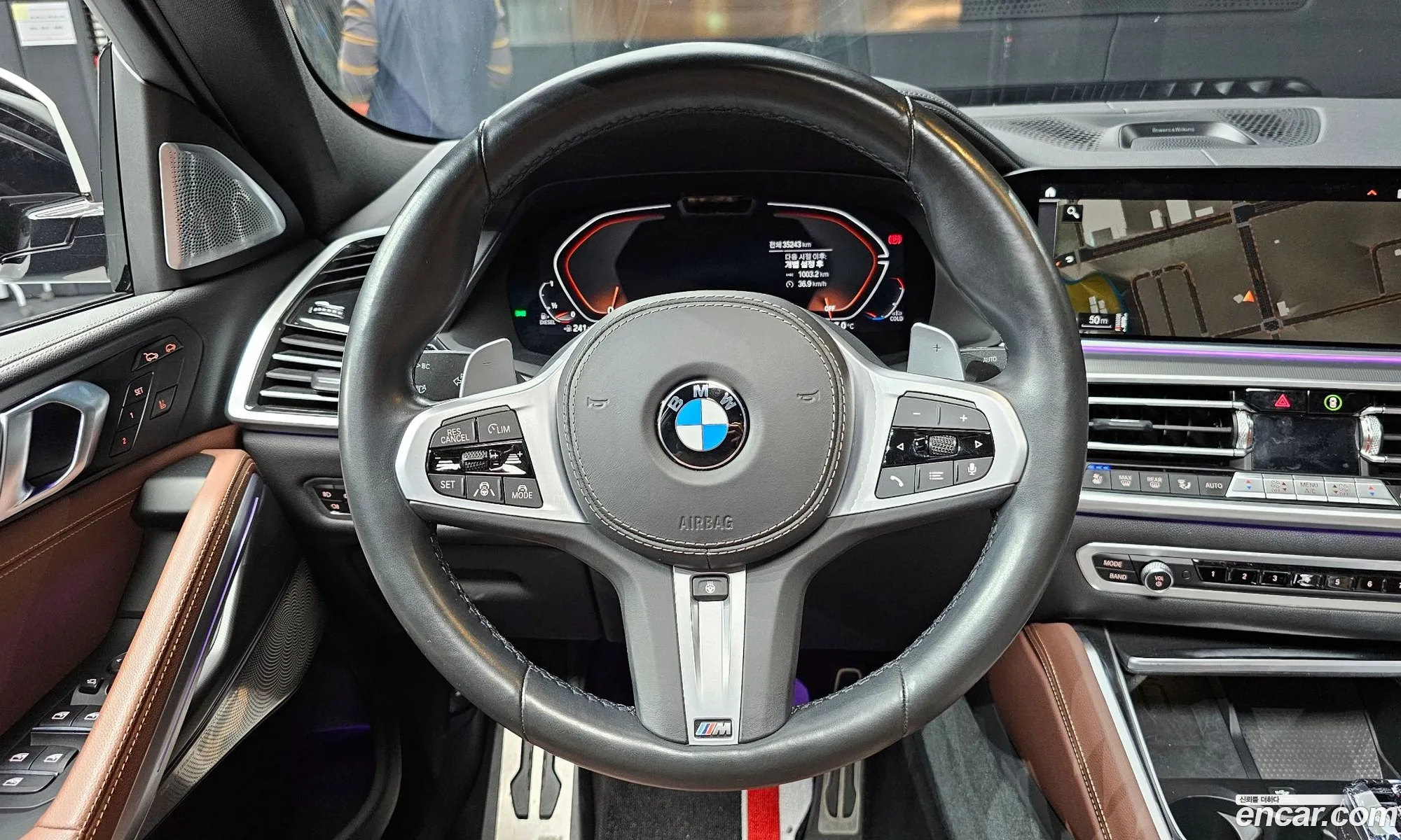 BMW X6 2021 — 11