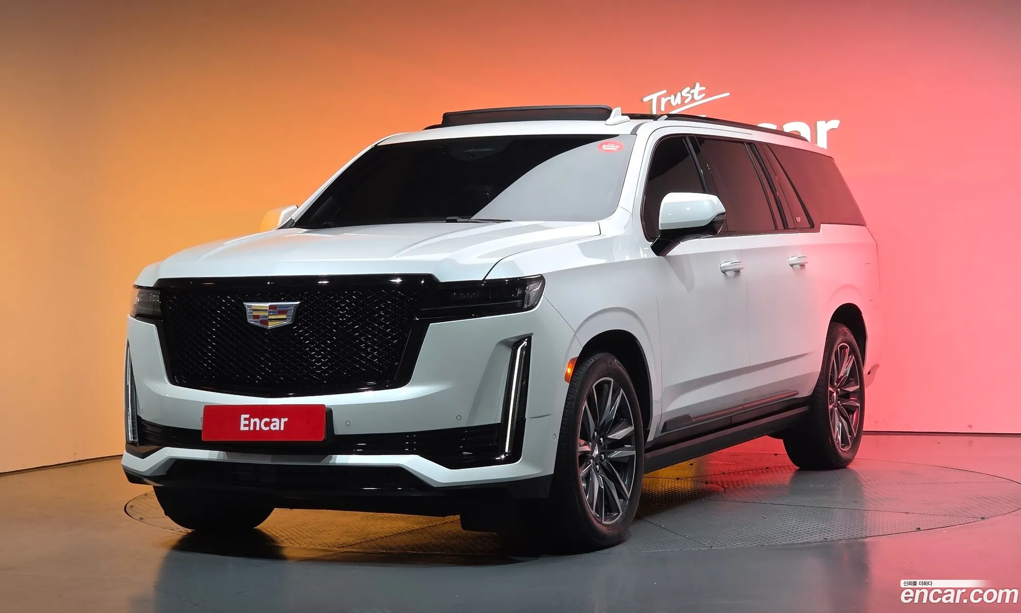 Cadillac Escalade 2023 — 2