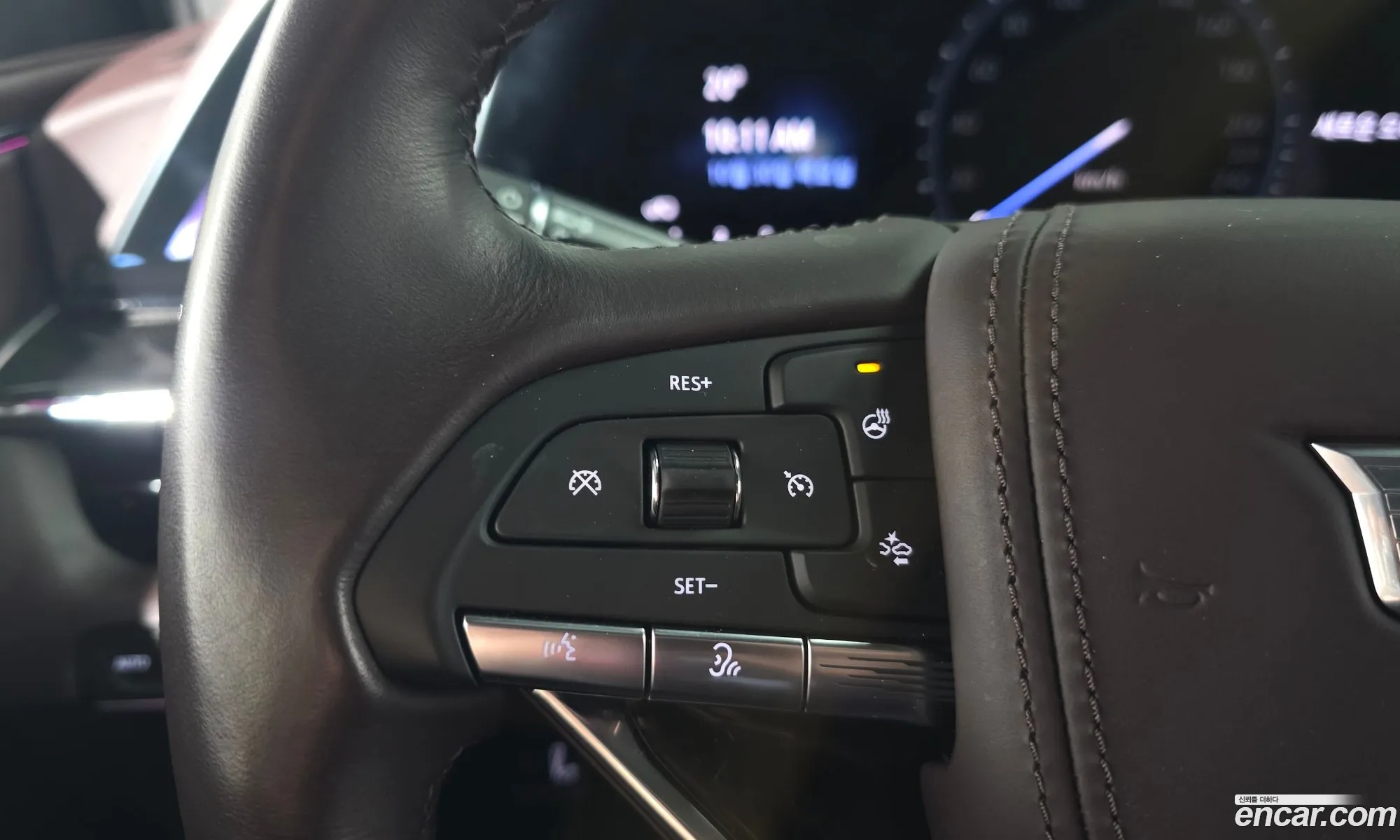 Cadillac Escalade 2023 — 12