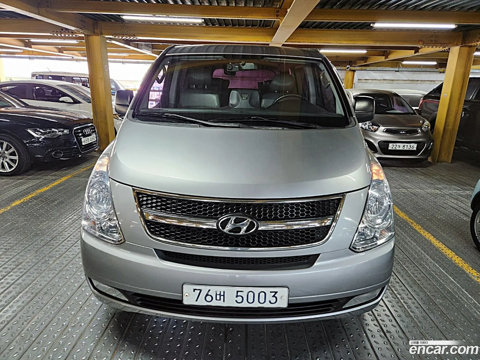 Hyundai Grand Starex 2012 — 19