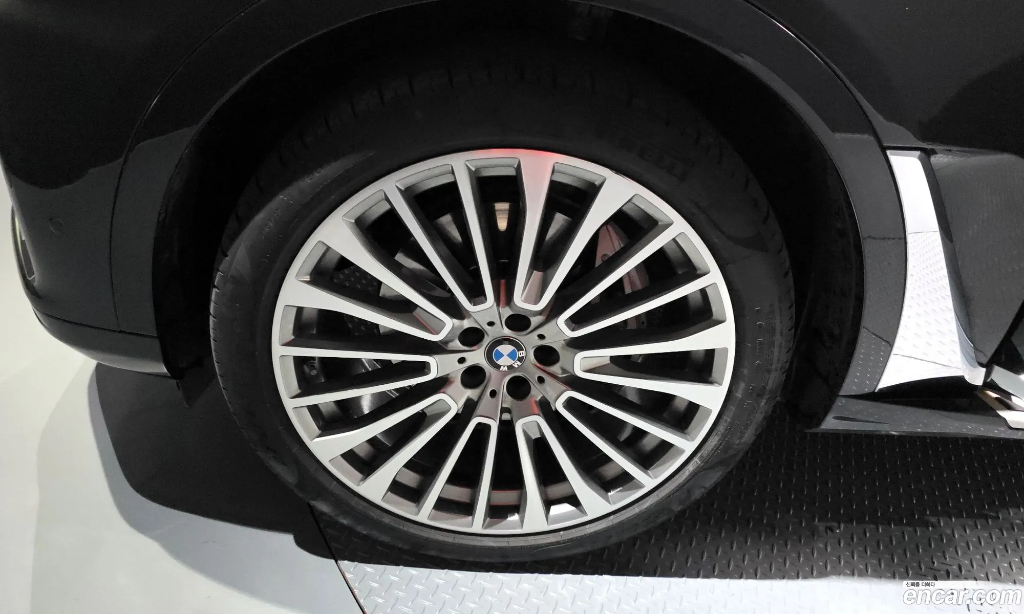 BMW X7 2020 WBATB4100M9D92430 — 11