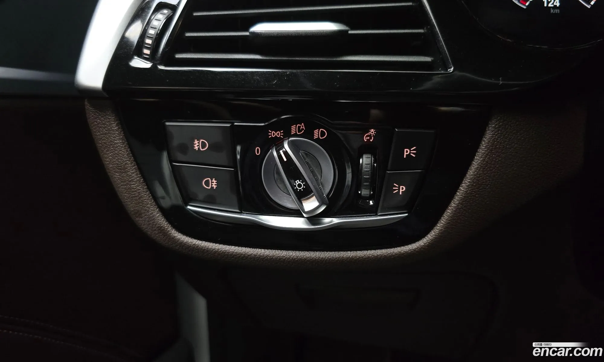 BMW 5 Series 2019 WBAJF3104KBS70954 — 11
