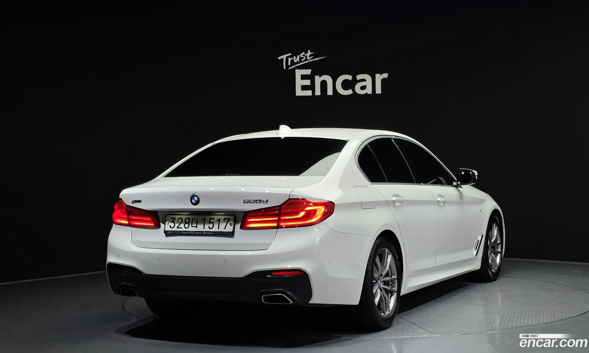 BMW 5 Series 2019 WBAJF3104KBS70954 — 13
