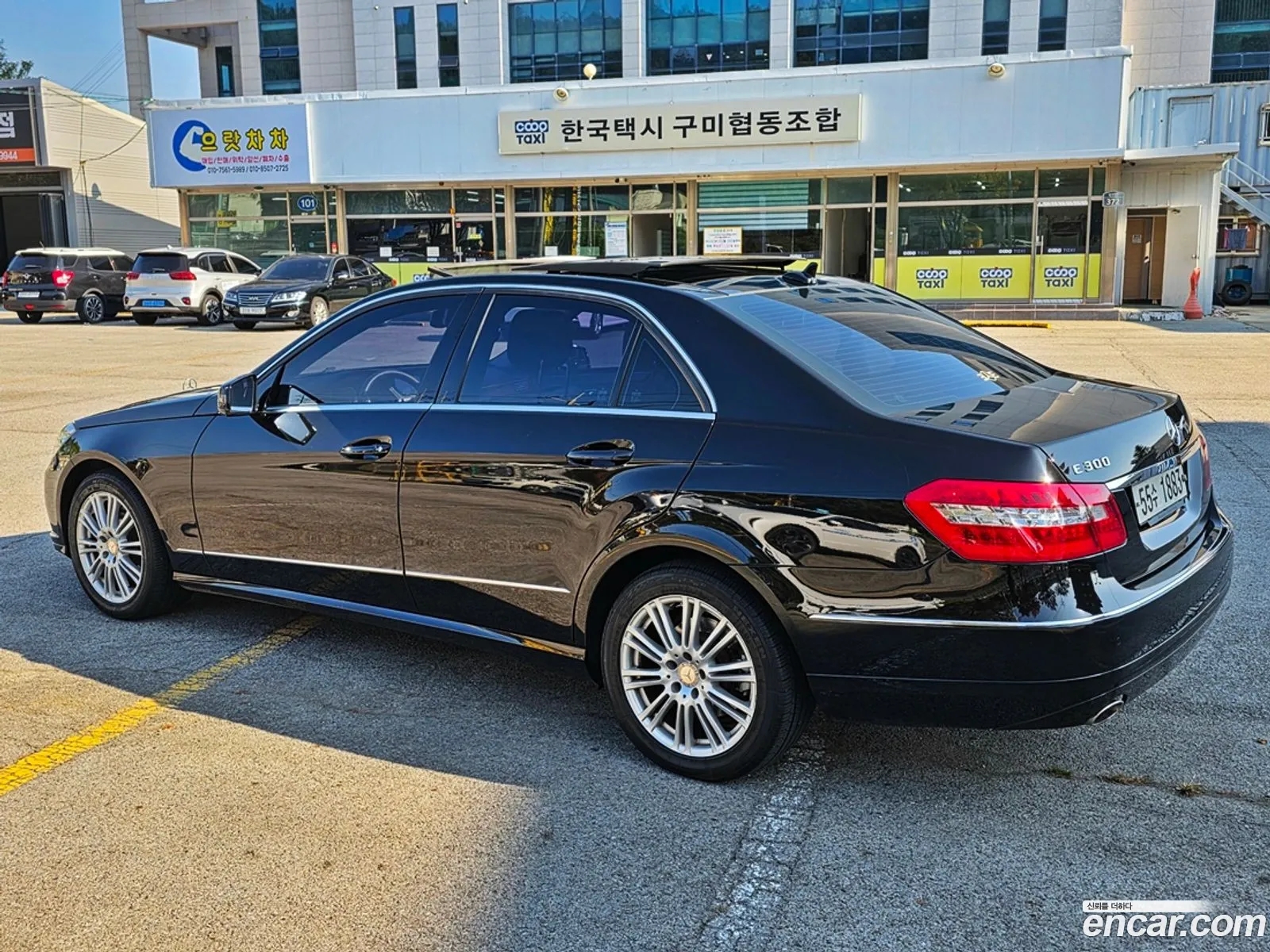 Mercedes-Benz E-Class W212 2011 — 10