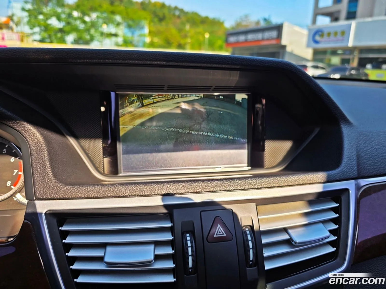 Mercedes-Benz E-Class W212 2011 — 13