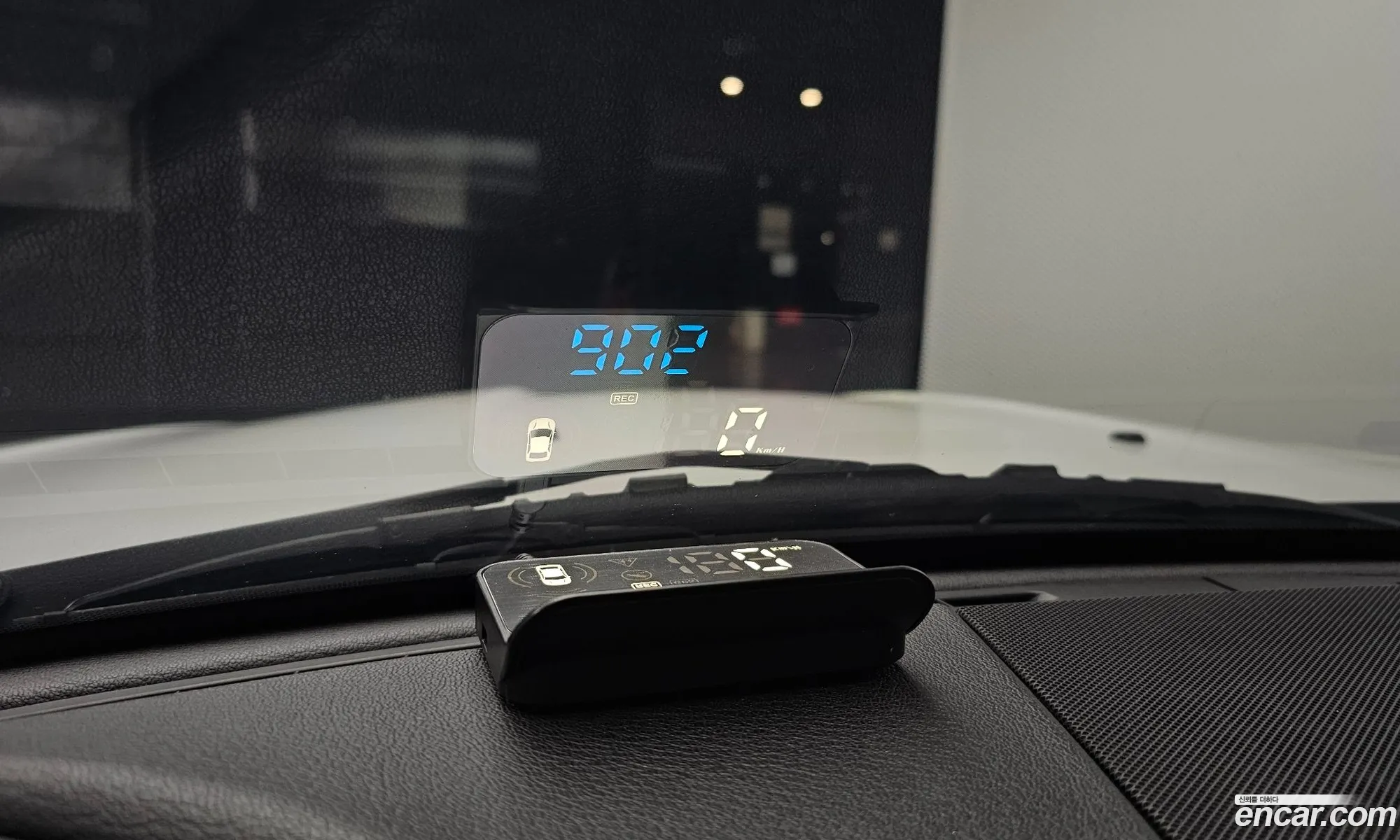 BMW Z4 2012 WBALM1109CE761913 — 17