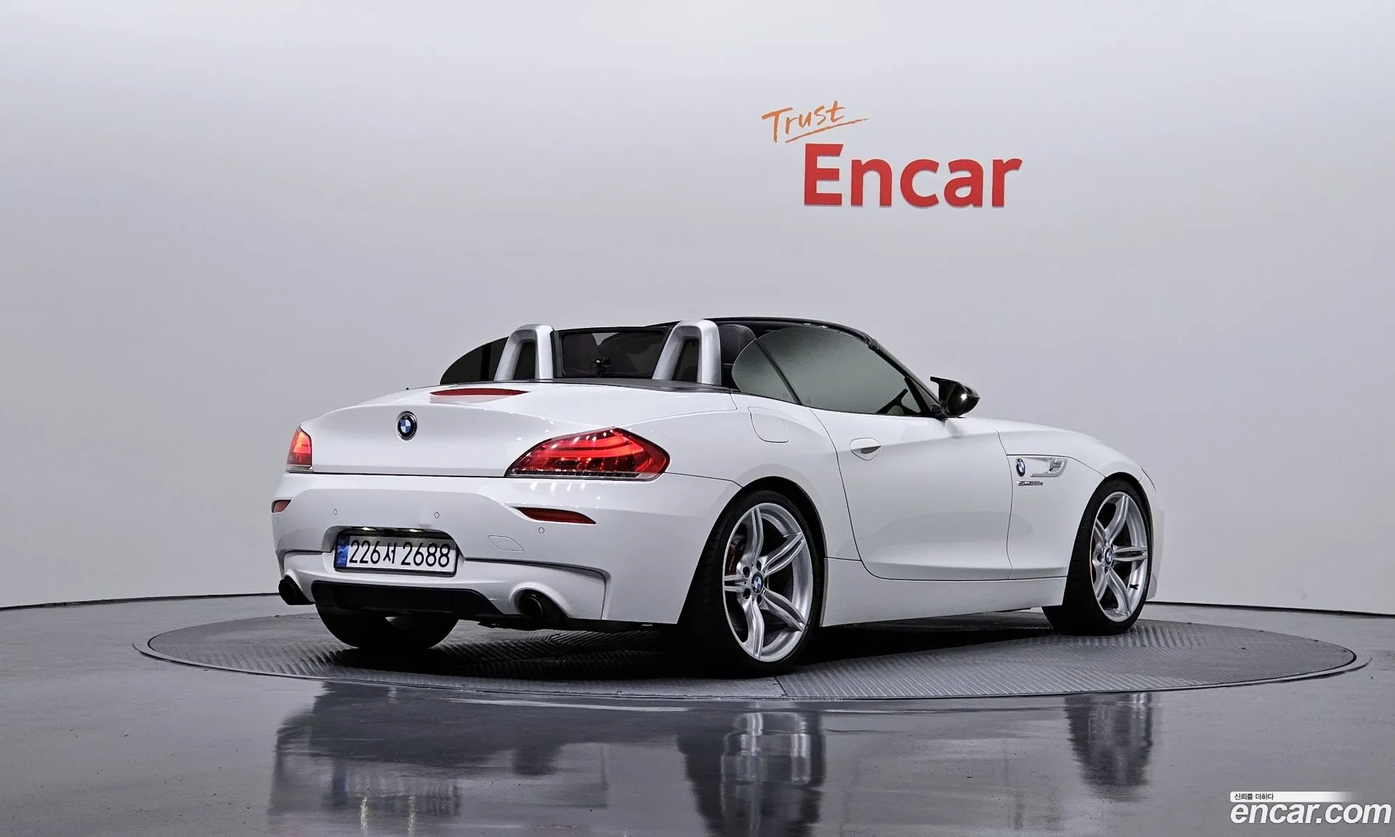 BMW Z4 2012 WBALM1109CE761913 — 12