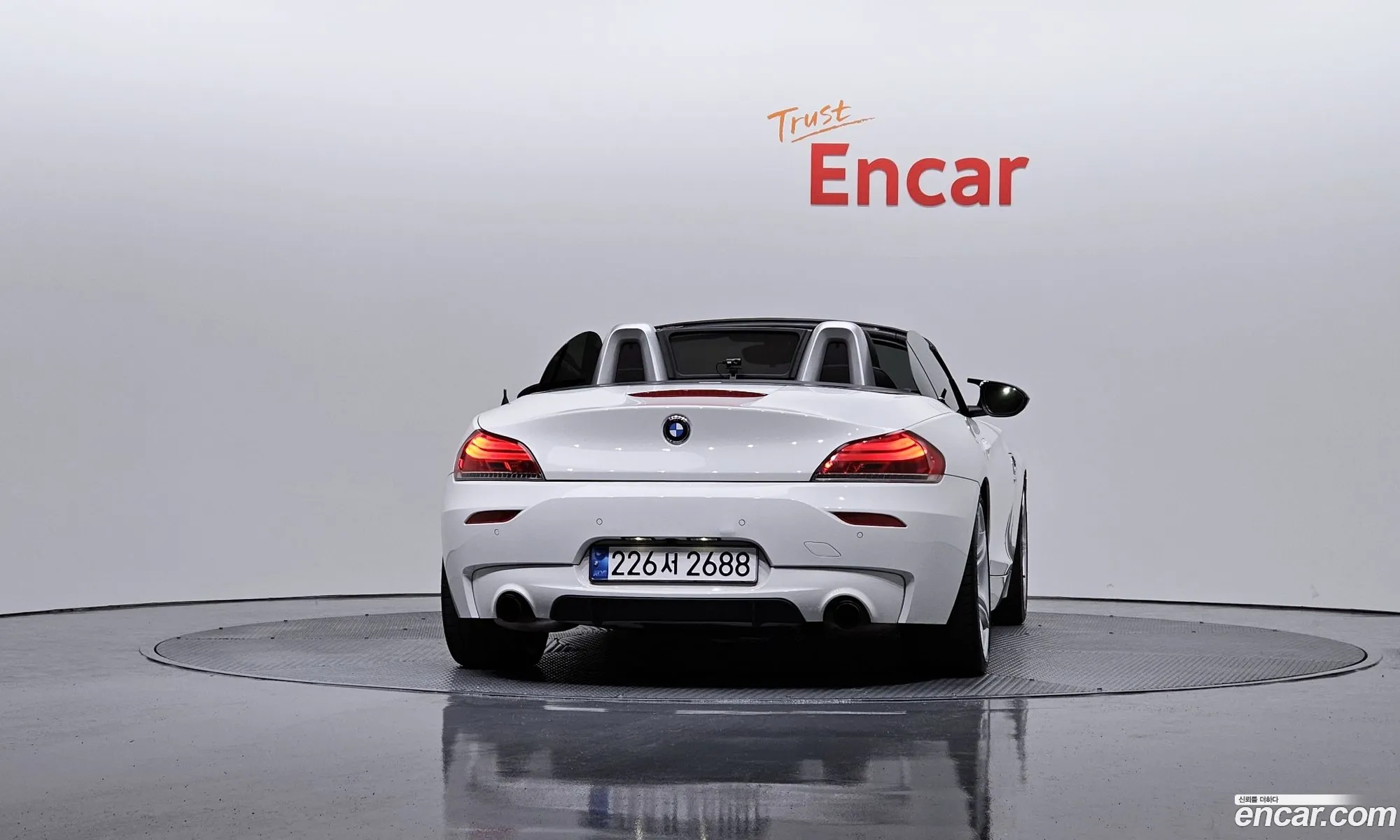BMW Z4 2012 WBALM1109CE761913 — 10