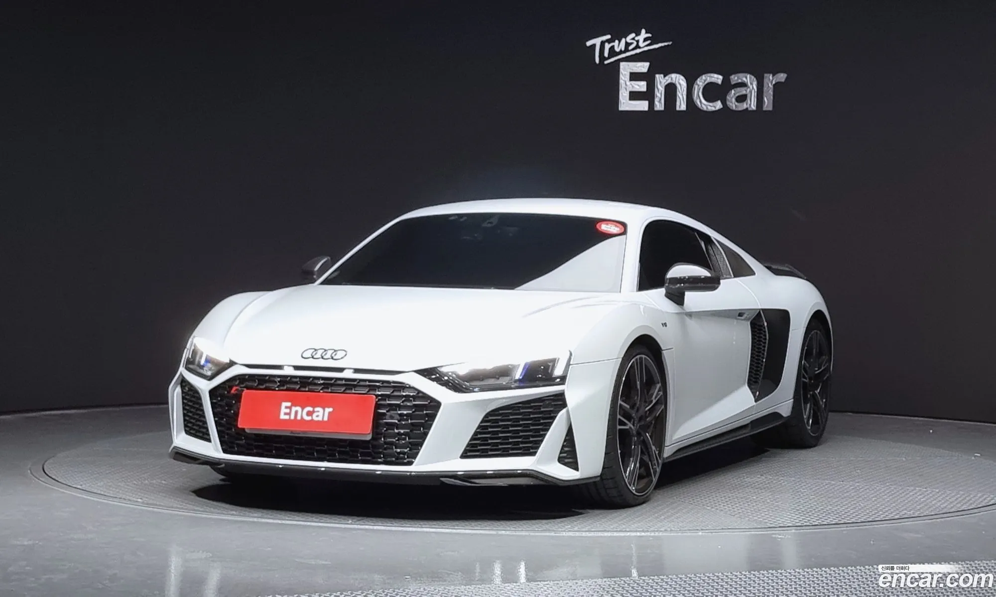 Audi R8 2021 WUAZZZFX7M7900657 — 19
