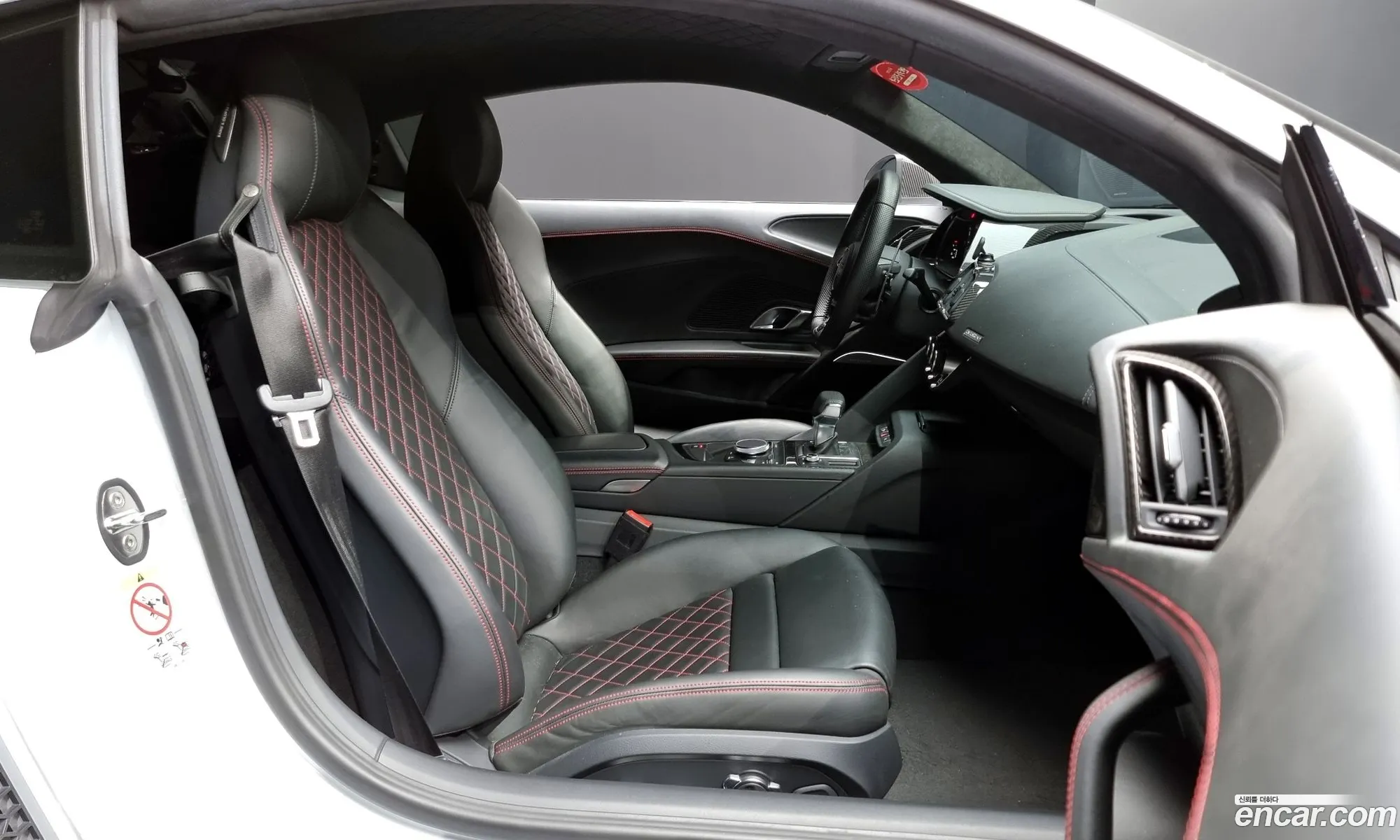Audi R8 2021 WUAZZZFX7M7900657 — 10