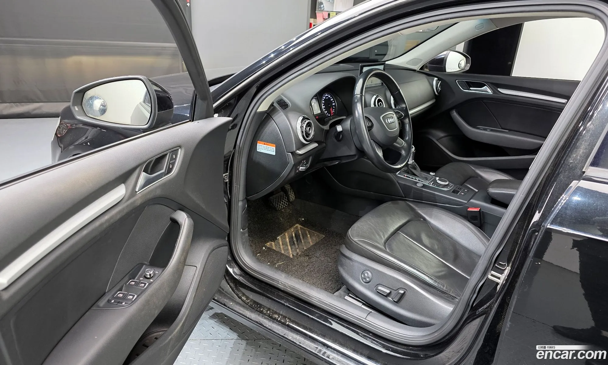 Audi A3 2015 WAUZZZ8V1FA176167 — 12