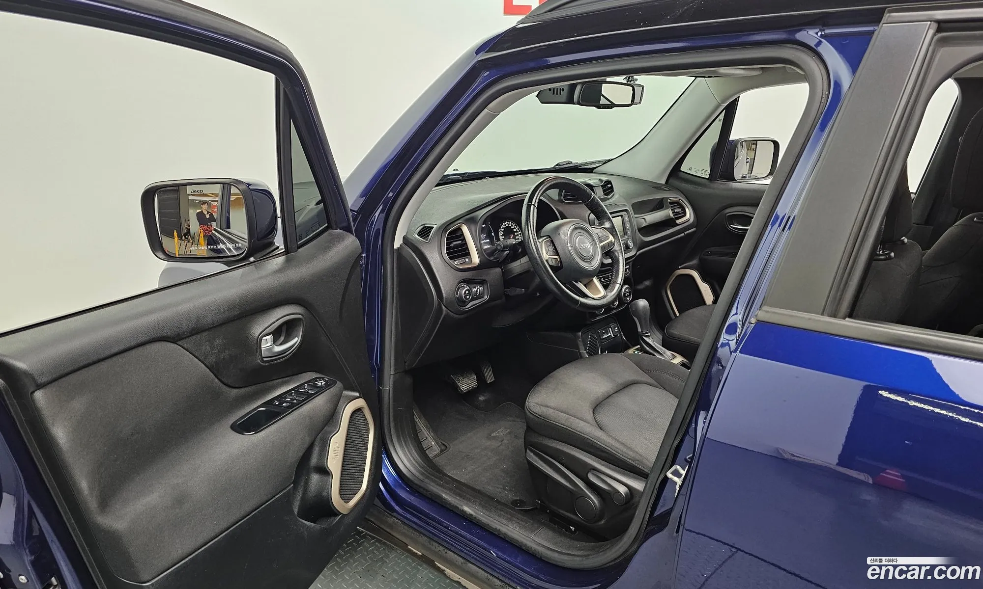 Jeep Renegade 2017 1C4BU0000HPF47697 — 16