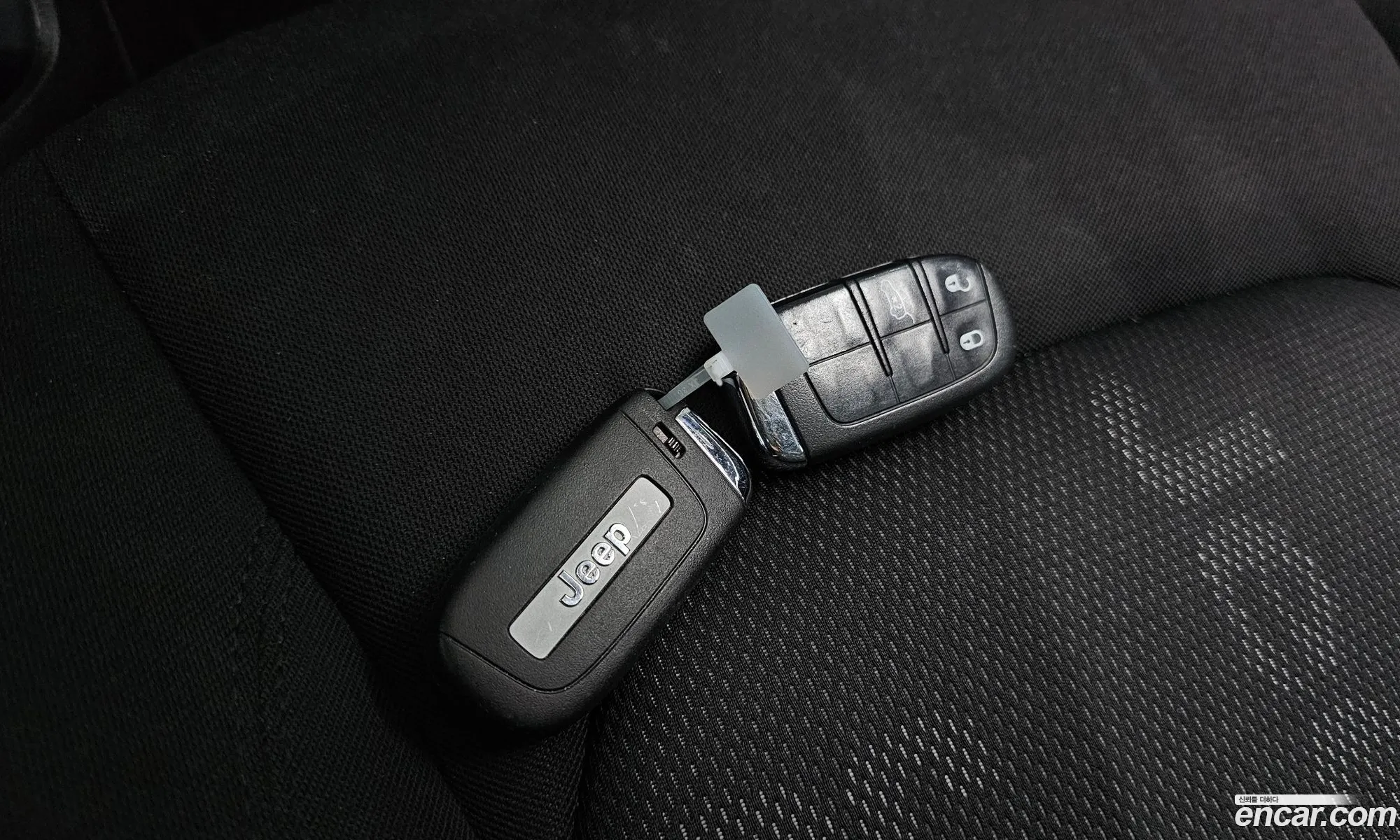 Jeep Renegade 2017 1C4BU0000HPF47697 — 12