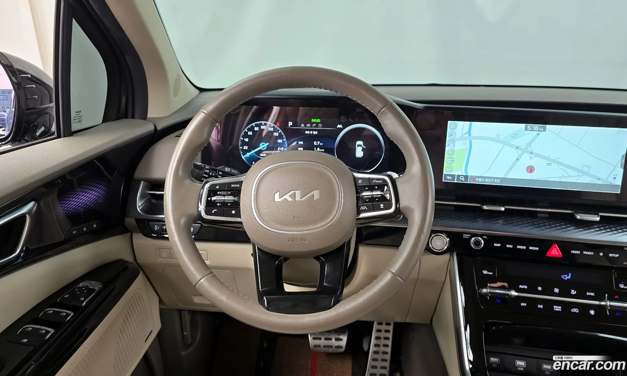 Kia Carnival 2022 — 7
