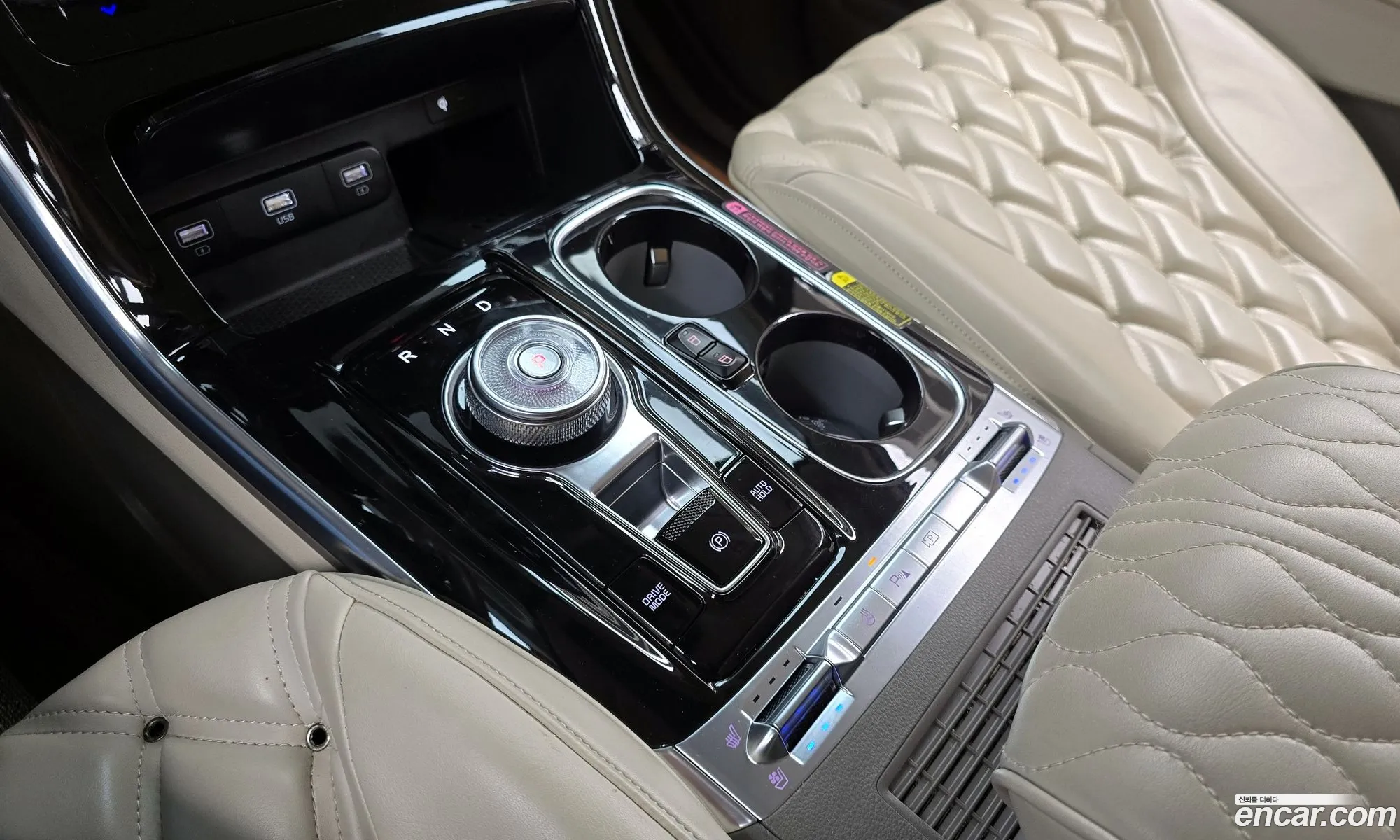 Kia Carnival 2022 — 9
