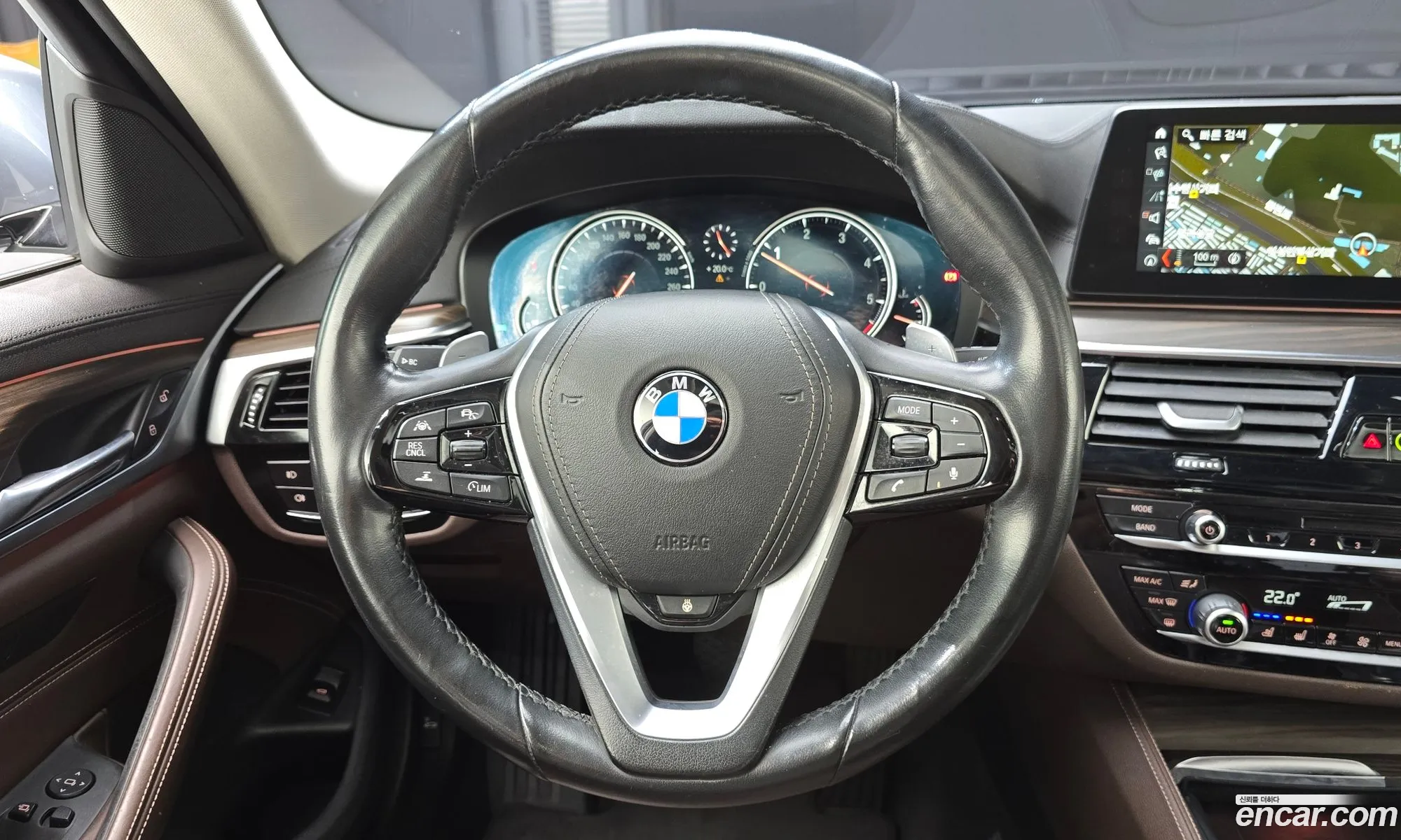 BMW 5 Series 2018 WBAJC5107JG862273 — 18
