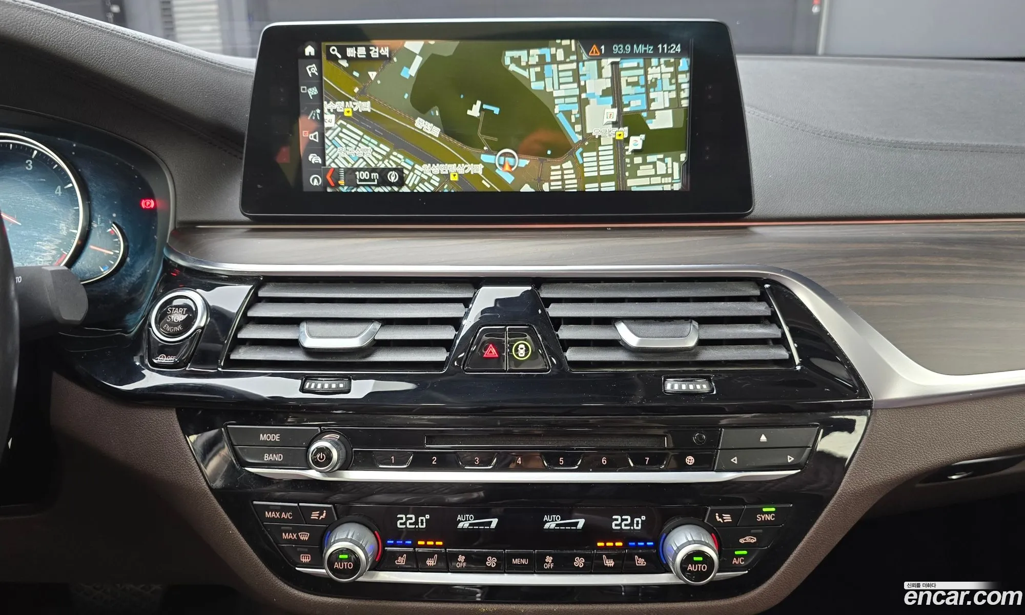 BMW 5 Series 2018 WBAJC5107JG862273 — 14