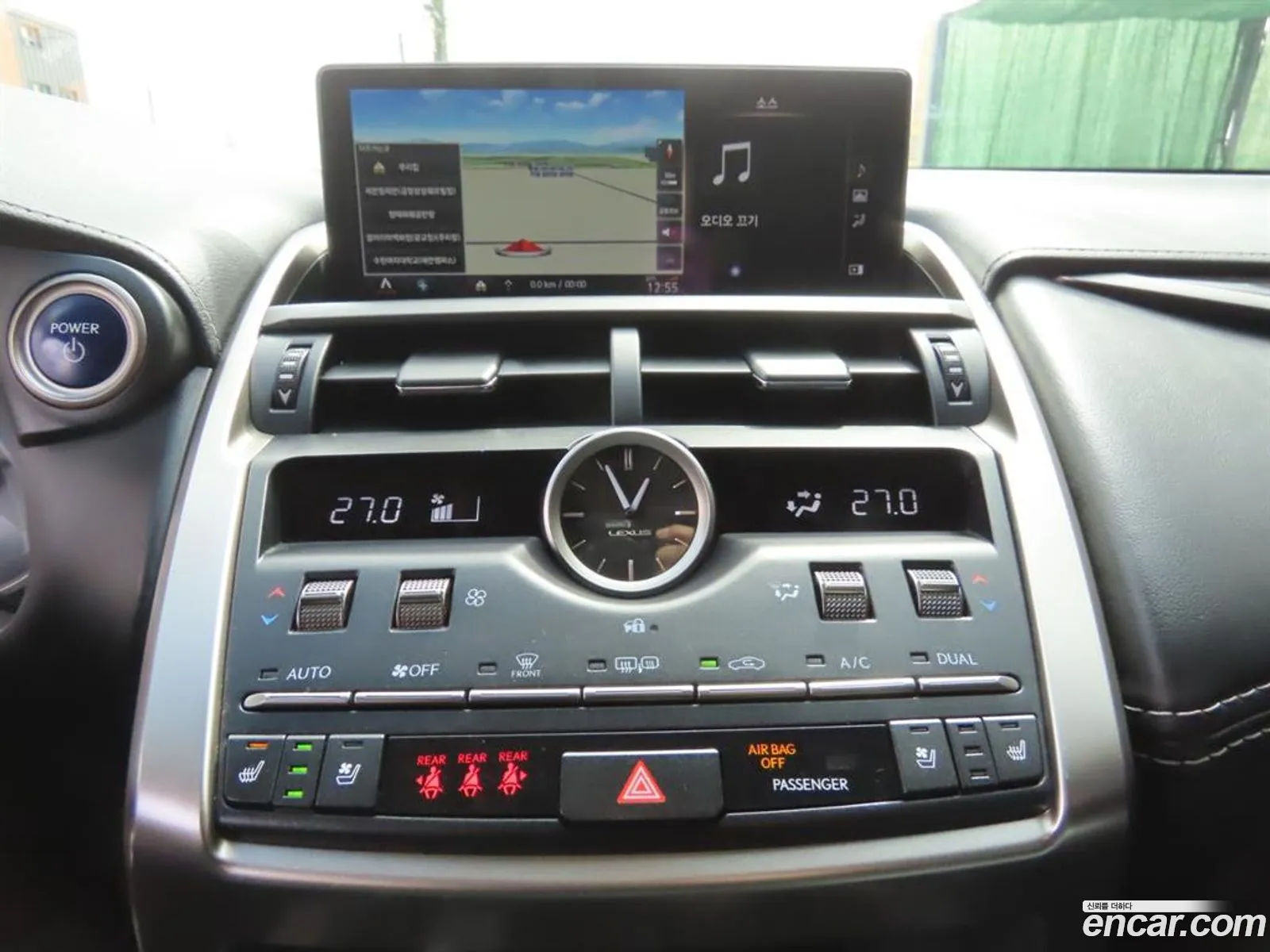 Lexus NX300 2018 — 13