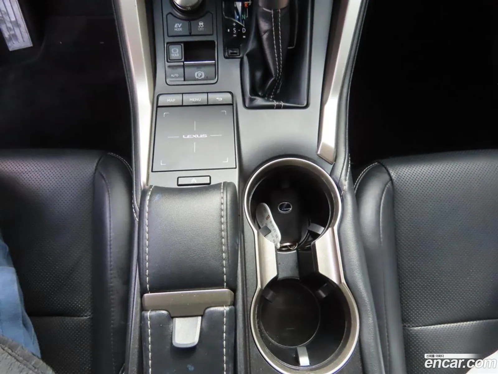 Lexus NX300 2018 — 8