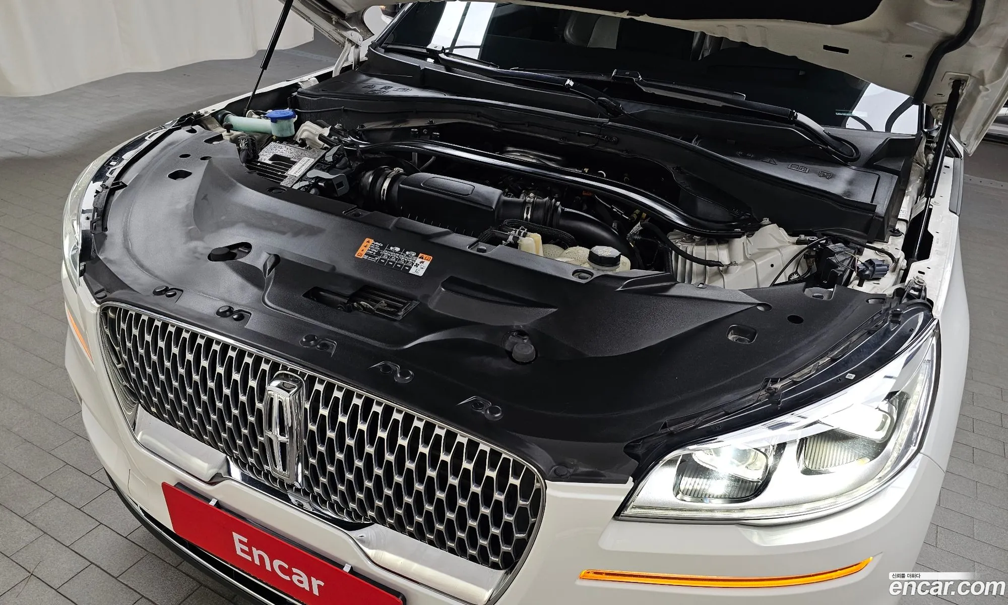 Lincoln Aviator 2021 5LM5J7XC3MGL01153 — 14