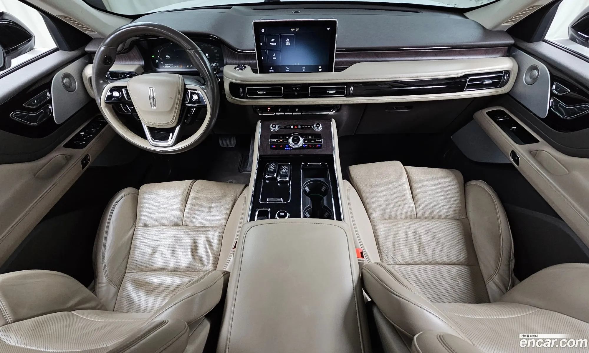 Lincoln Aviator 2021 5LM5J7XC3MGL01153 — 11