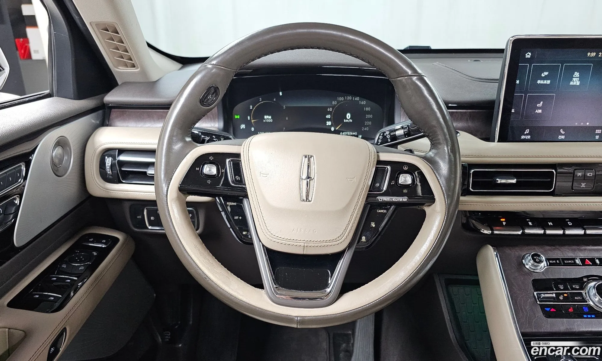 Lincoln Aviator 2021 5LM5J7XC3MGL01153 — 20