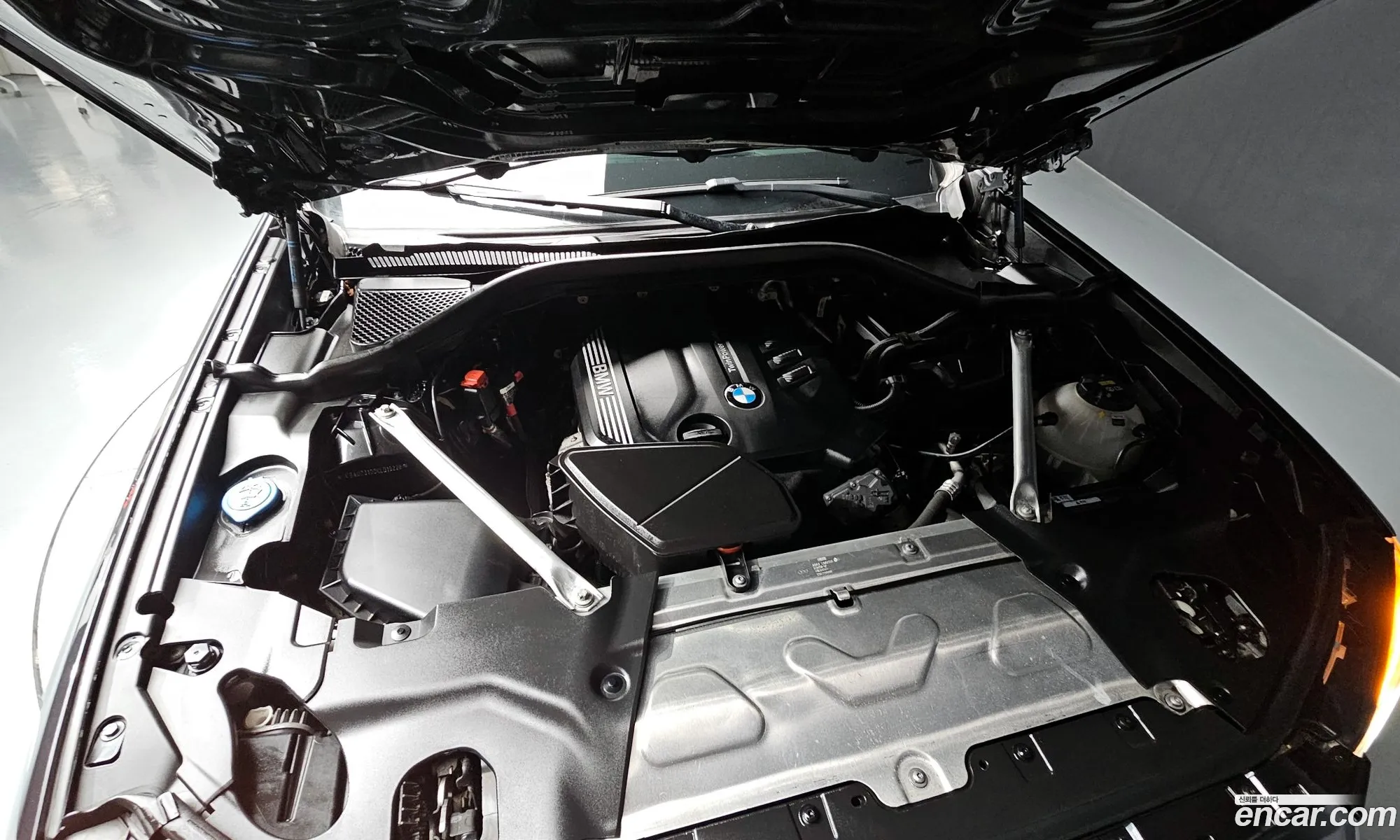 BMW X3 2019 WBAUZ3100KLD19228 — 12
