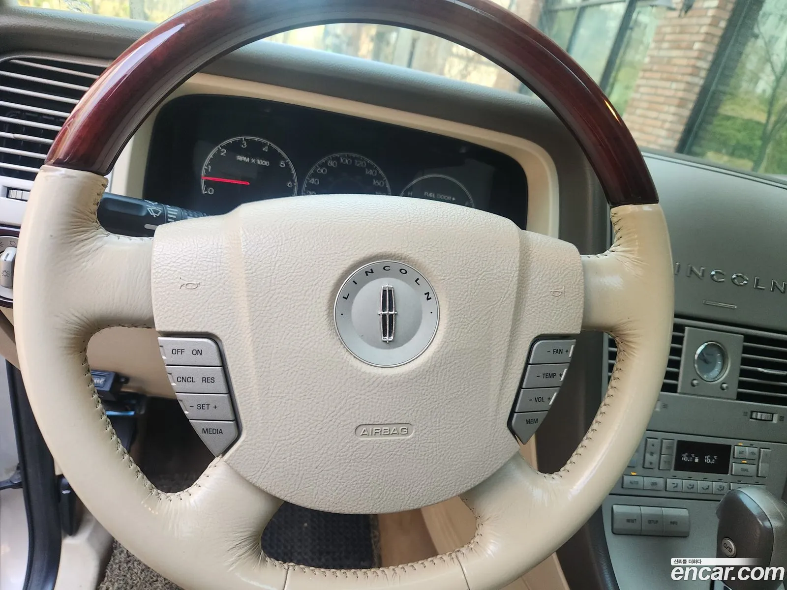 Lincoln Aviator 2004 — 7