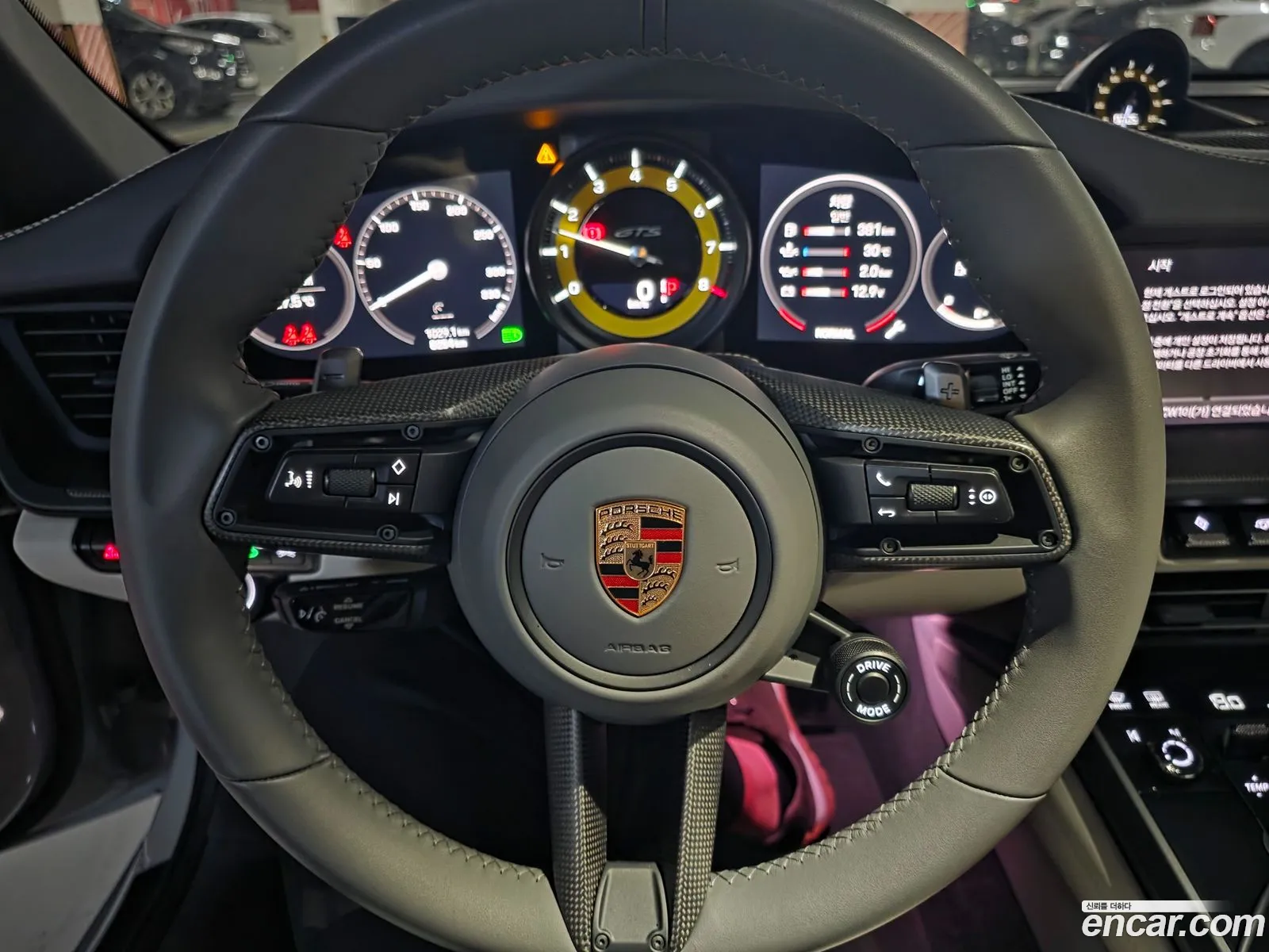 Porsche 911 2023 — 18