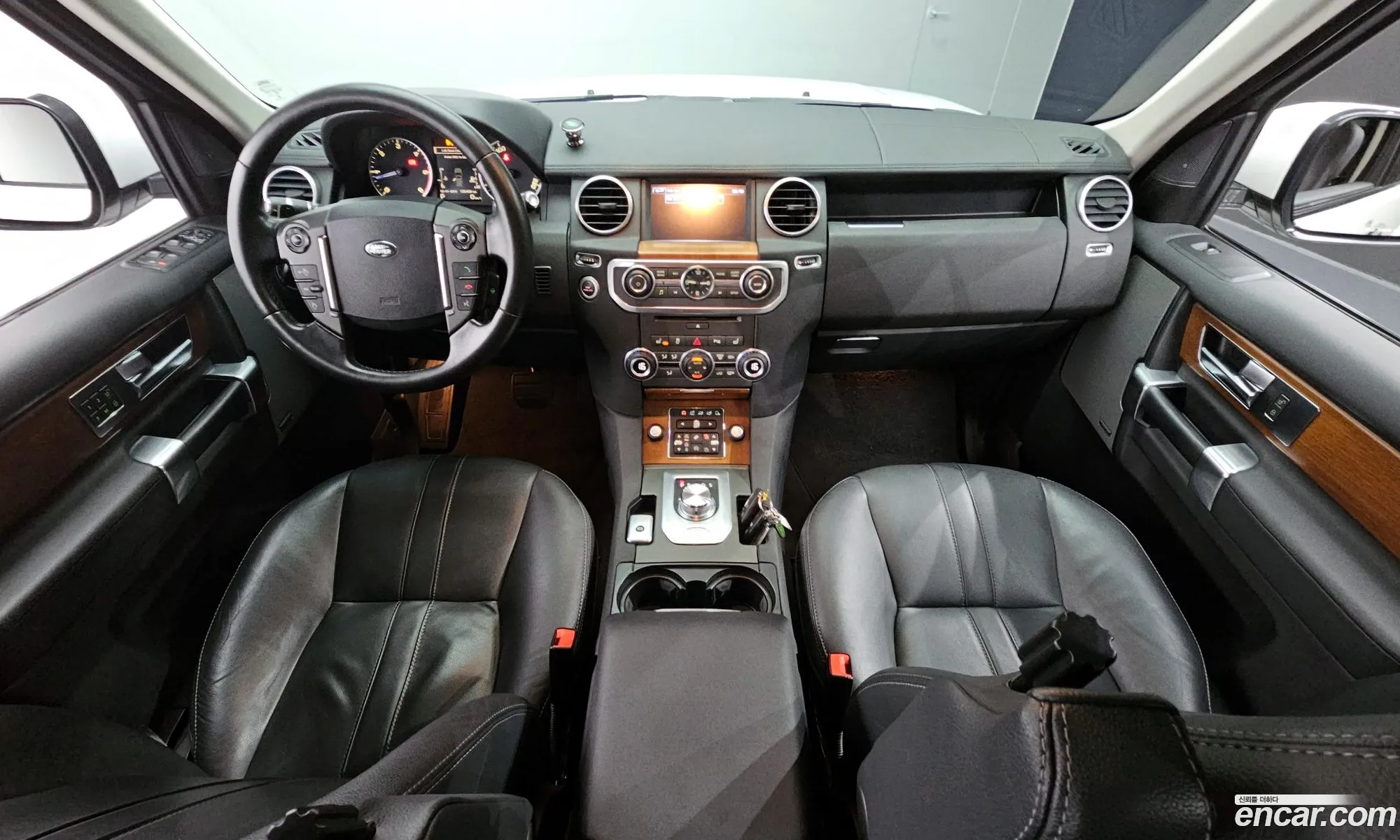 Land Rover Discovery 4 2016 — 18