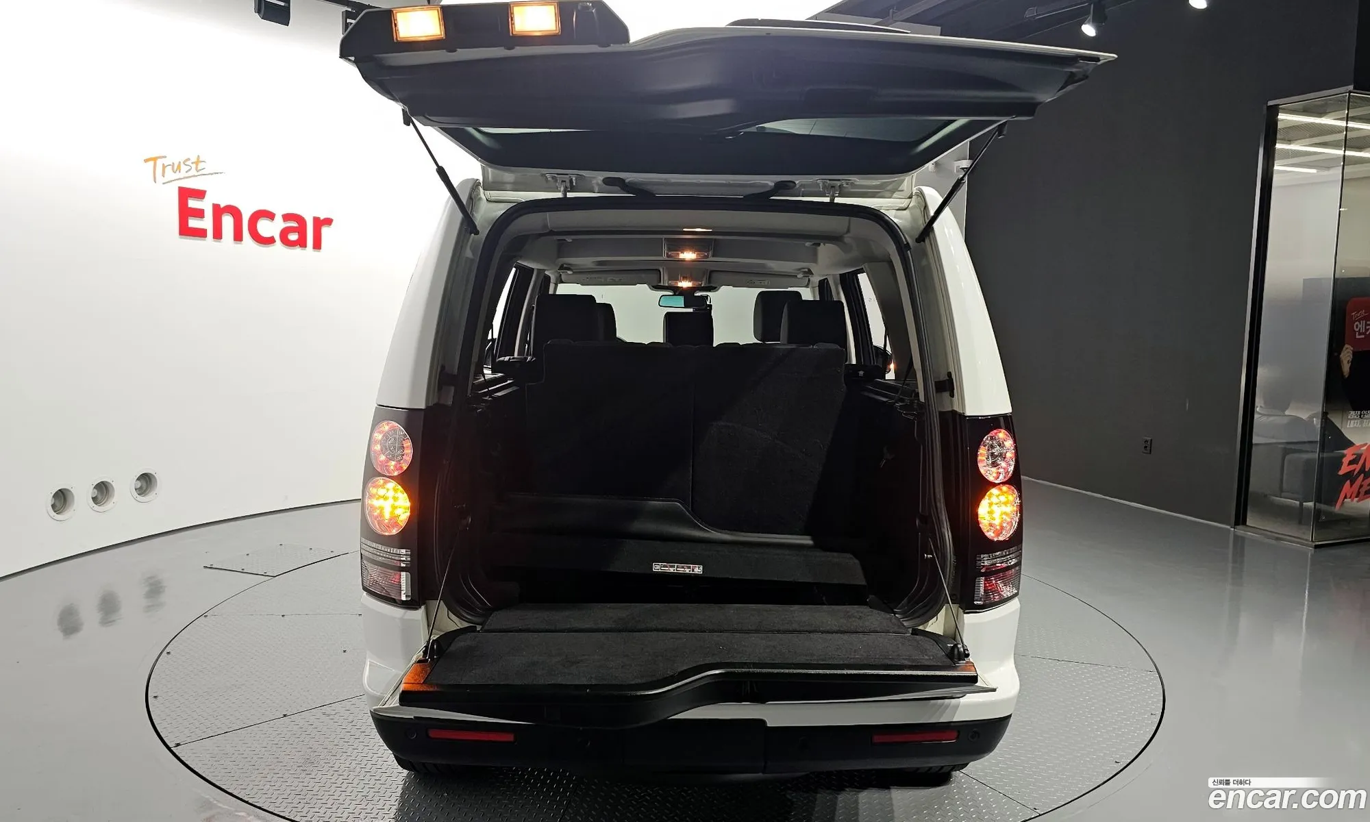 Land Rover Discovery 4 2016 — 8