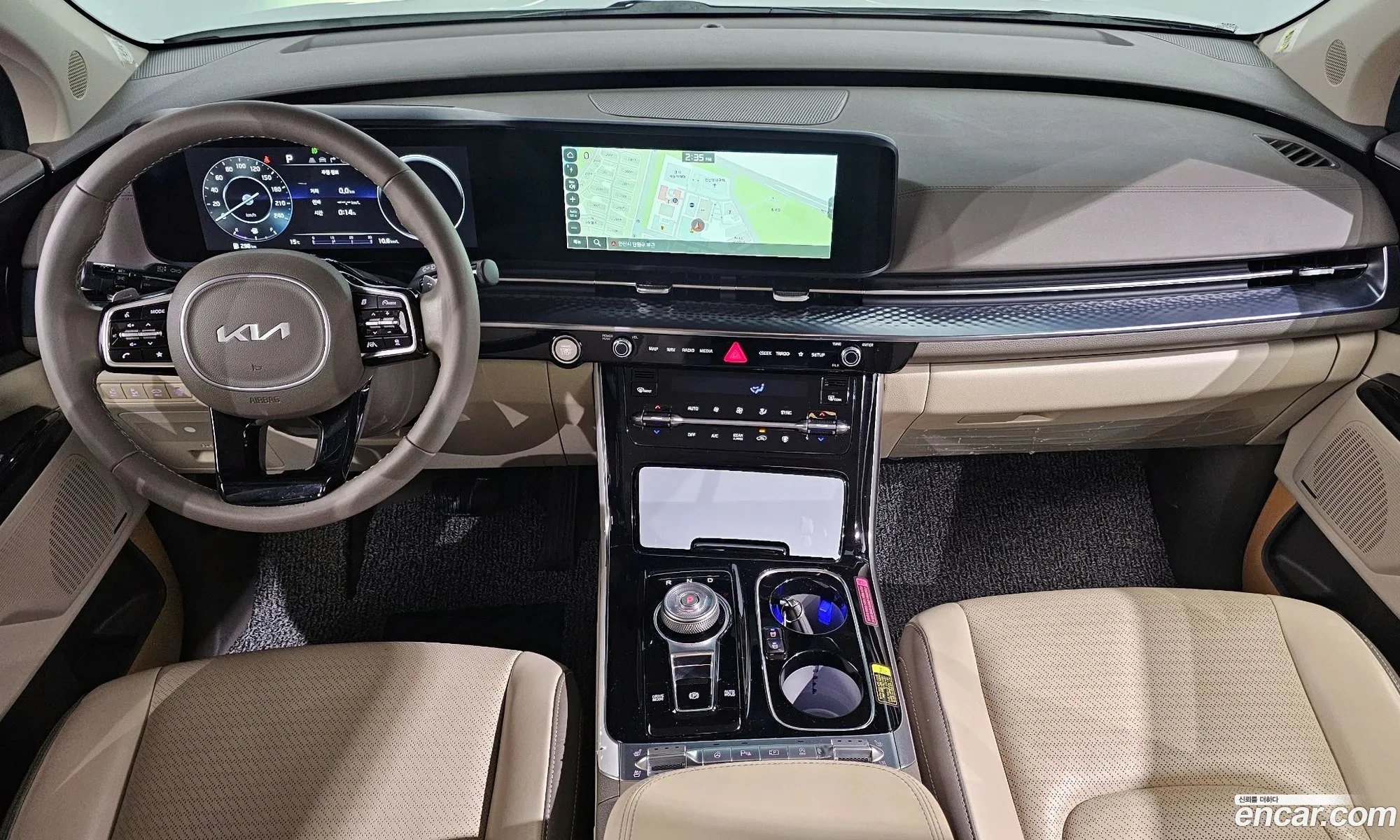 Kia Carnival 2023 — 2