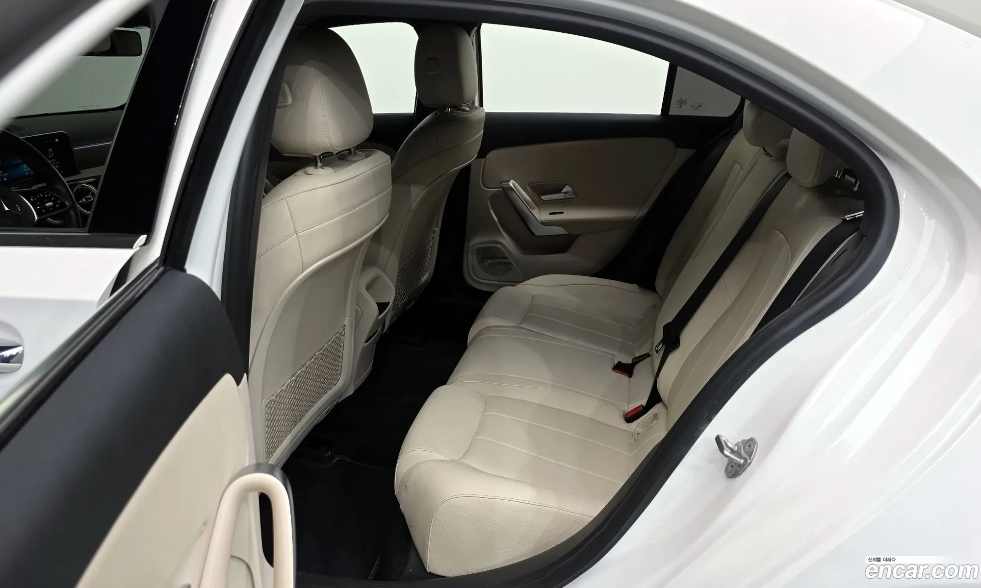 Mercedes-Benz A-Class W177 2020 — 13