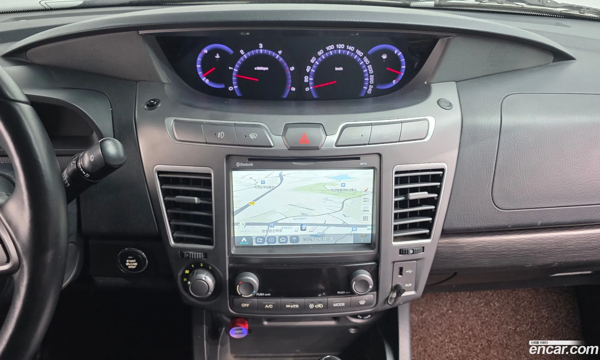 KG Mobility (SsangYong) Korando Turismo 2017 — 5