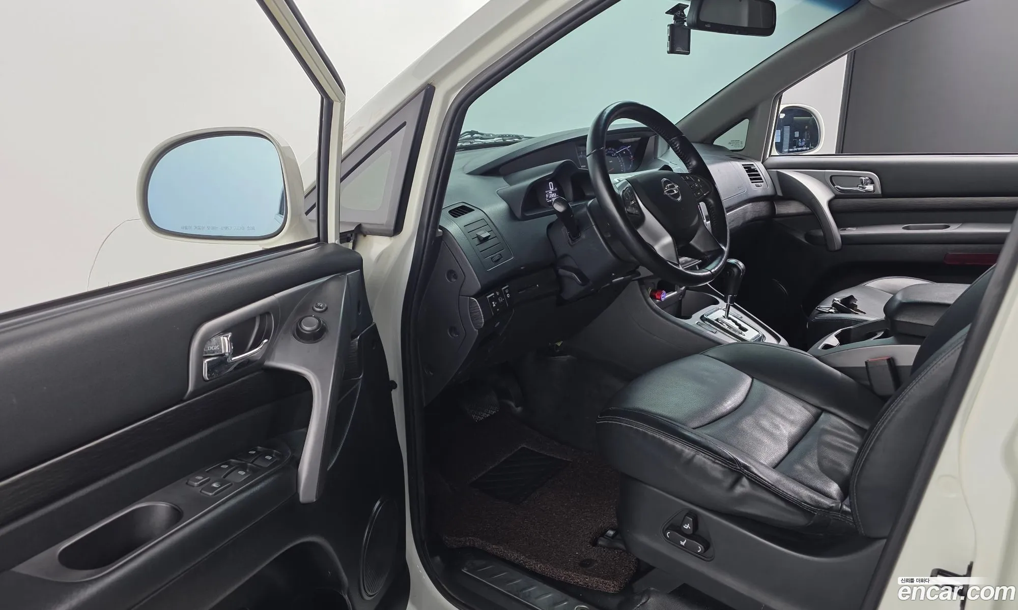 KG Mobility (SsangYong) Korando Turismo 2017 — 2