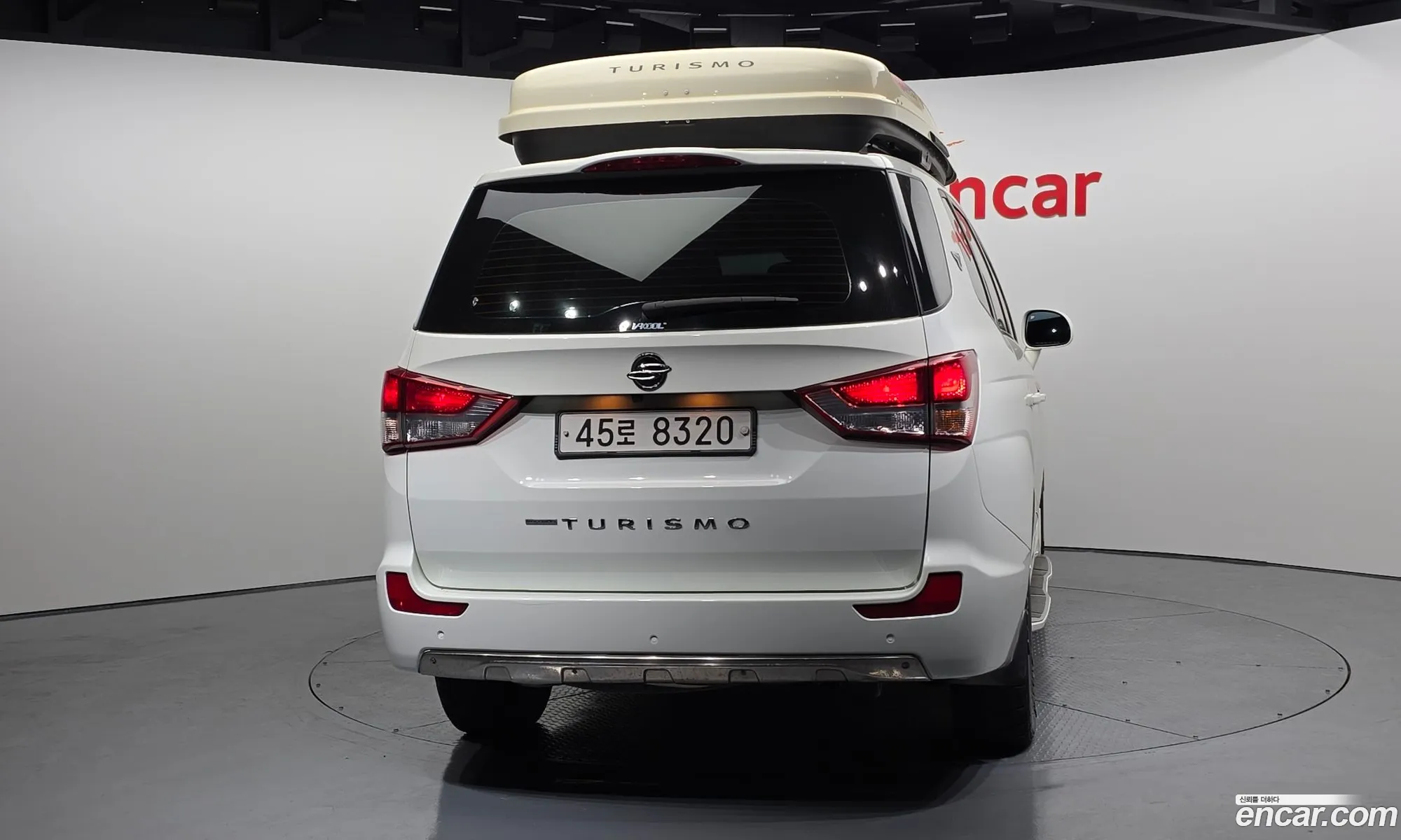 KG Mobility (SsangYong) Korando Turismo 2017 — 3