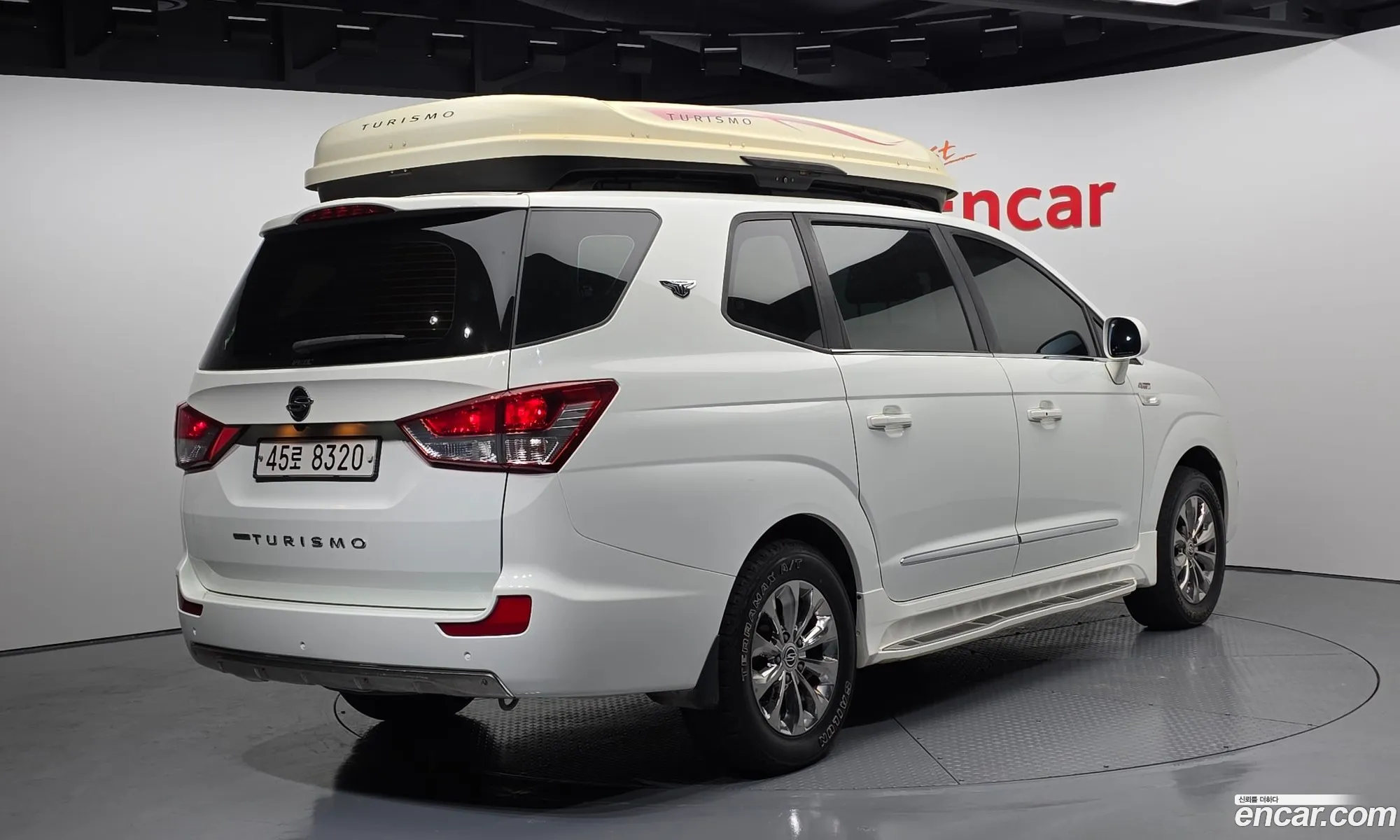 KG Mobility (SsangYong) Korando Turismo 2017 — 17