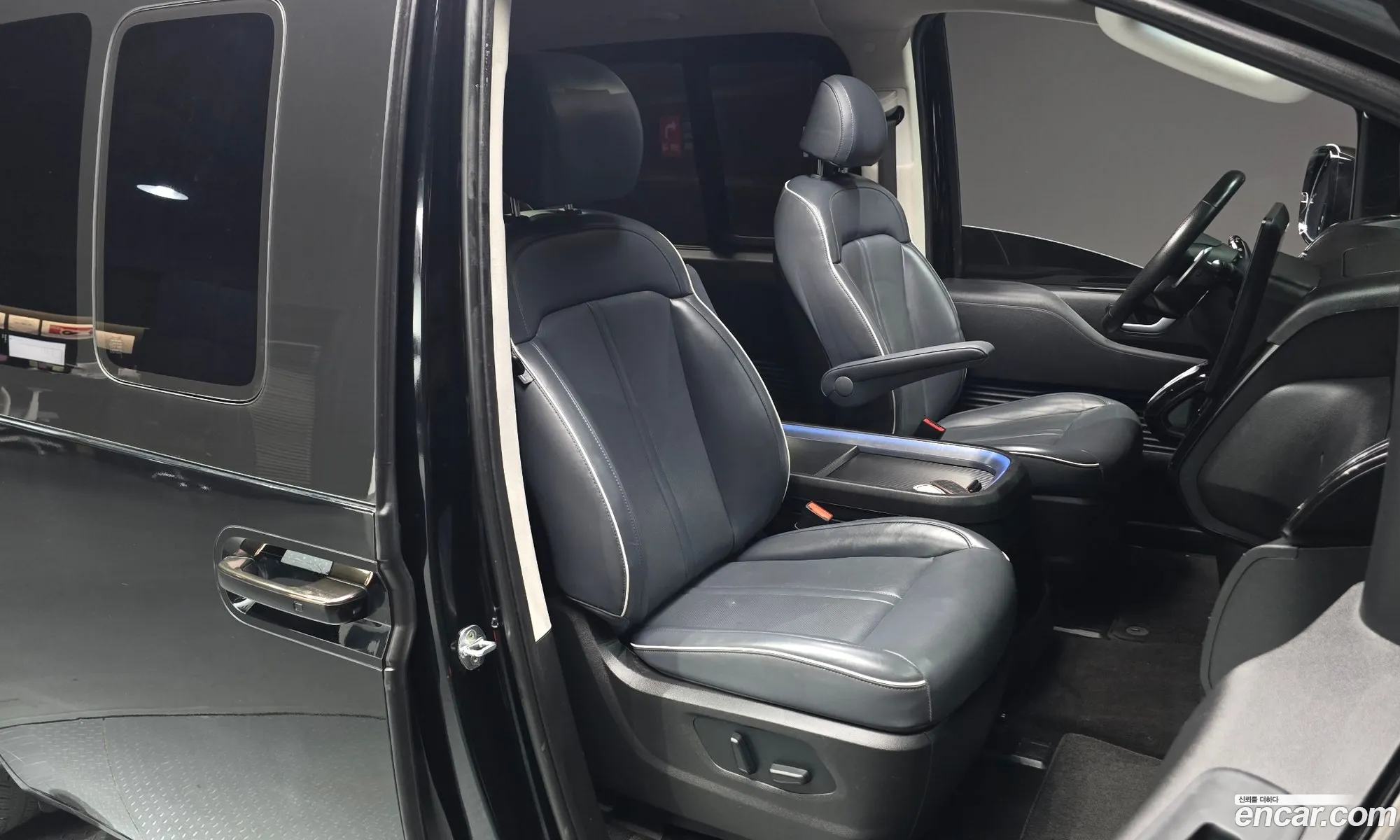 Hyundai Staria 2021 — 14