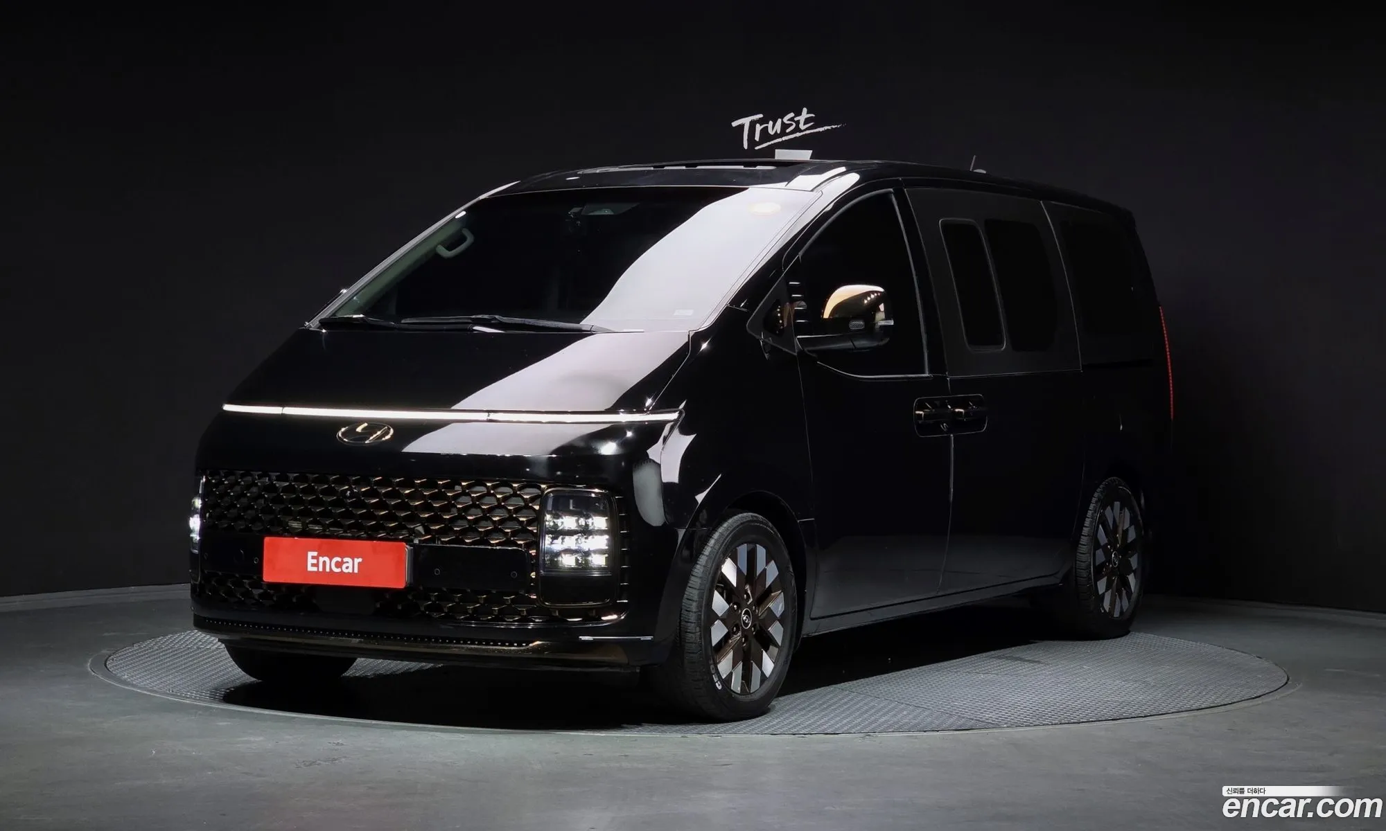 Hyundai Staria 2021 — 2
