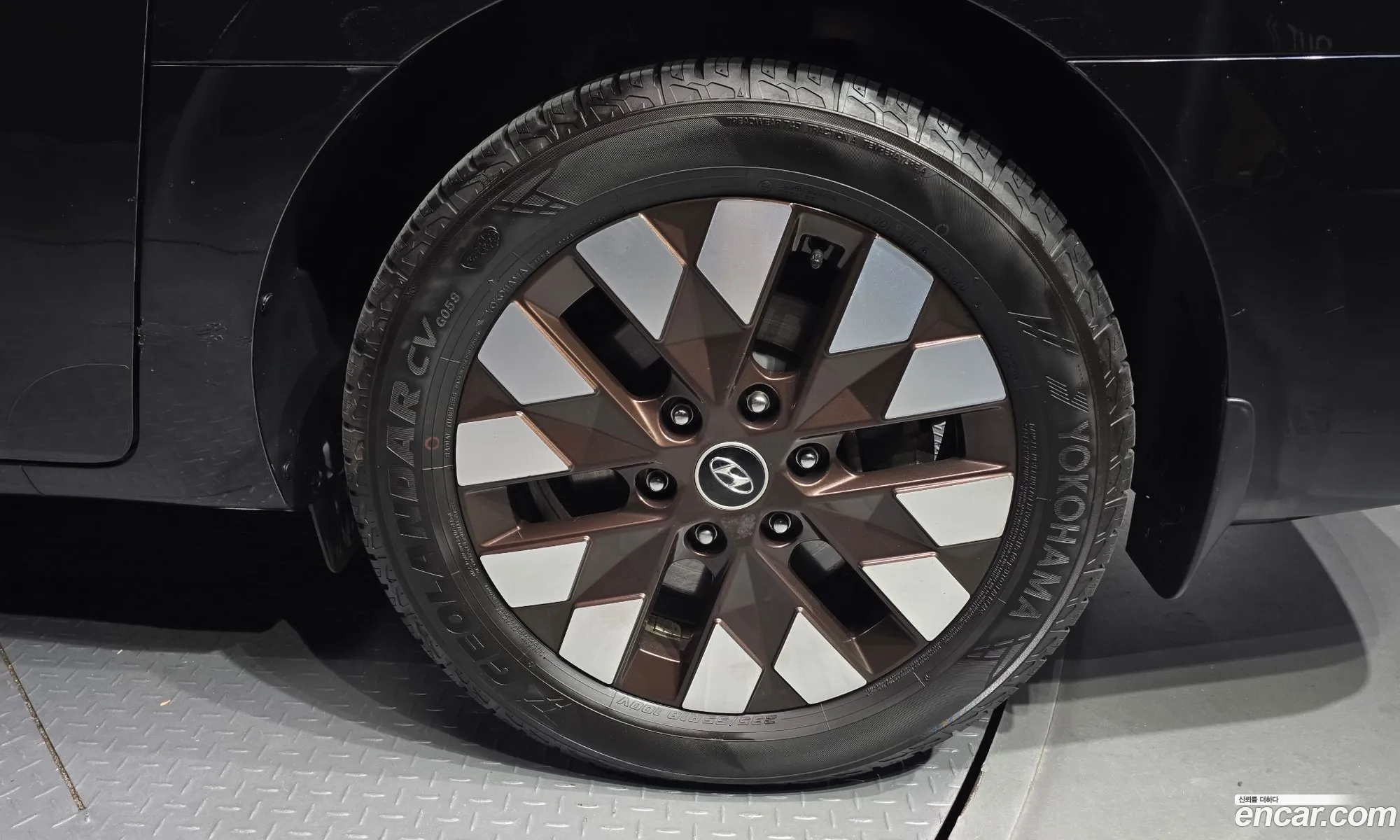 Hyundai Staria 2021 — 16