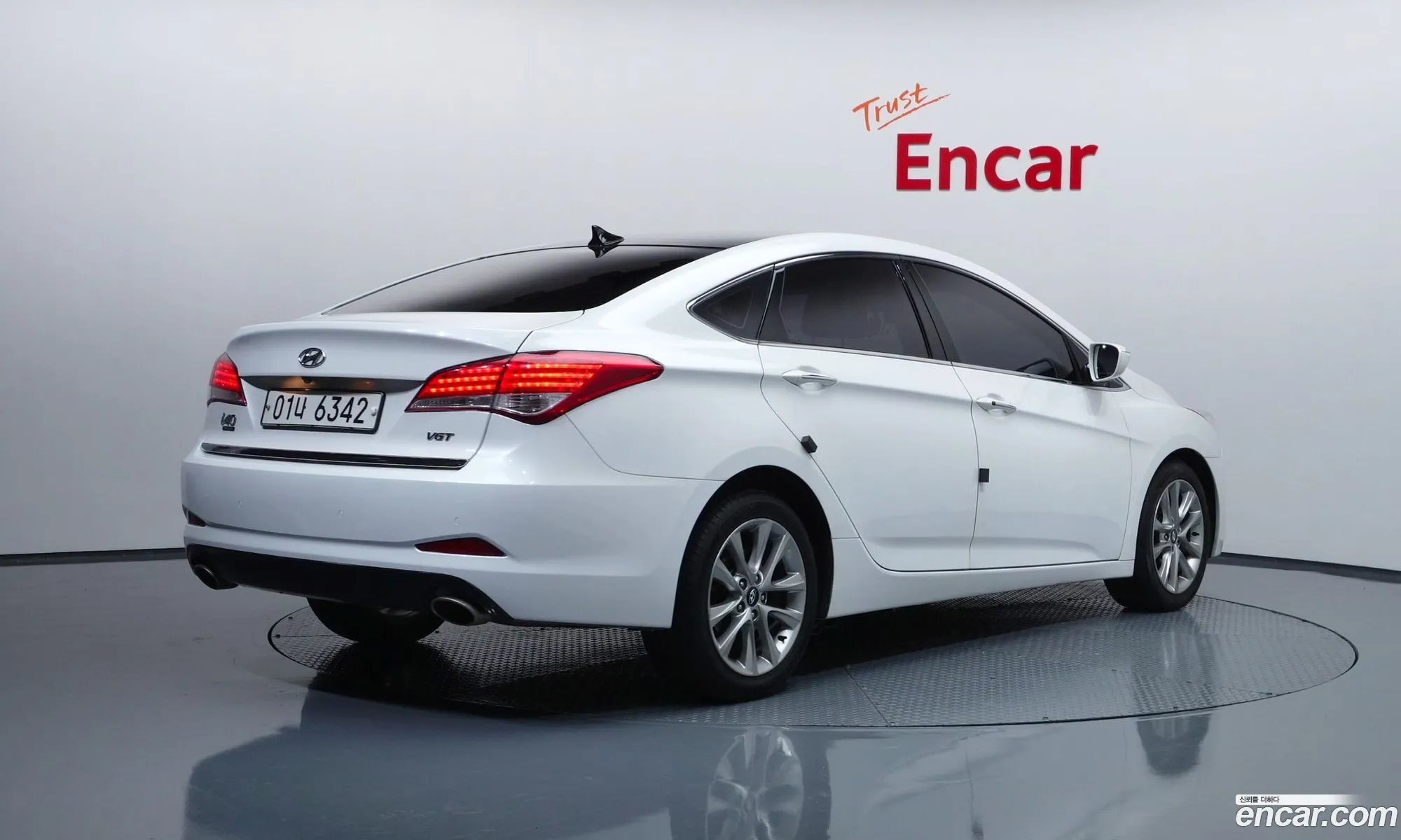 Hyundai i40 Saloon 2014 — 19