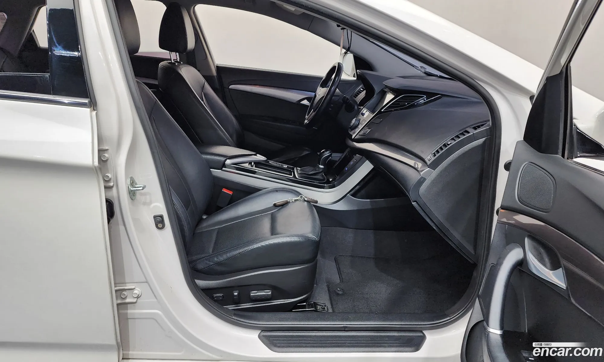 Hyundai i40 Saloon 2014 — 13
