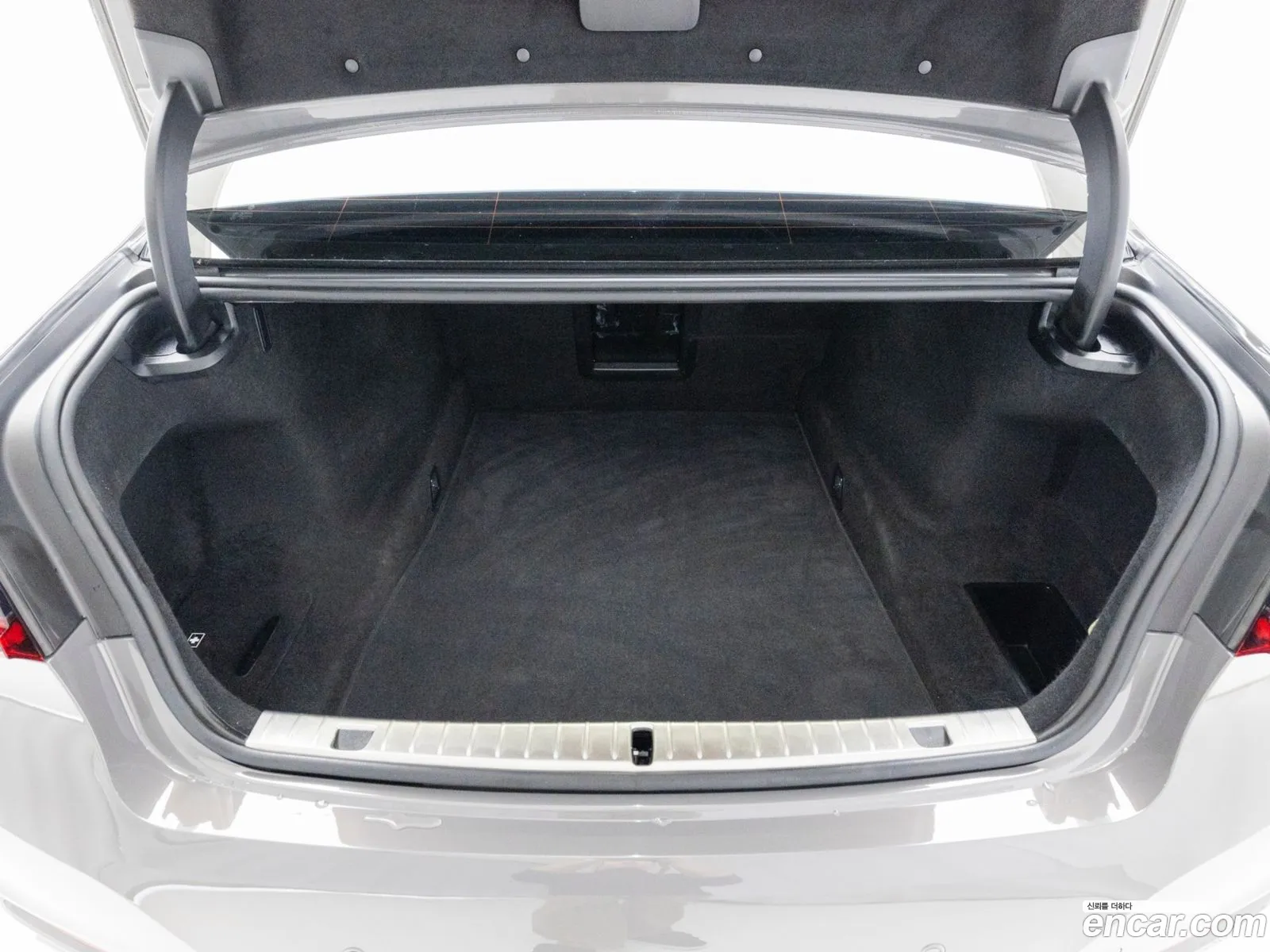 BMW 7 Series 2022 — 11