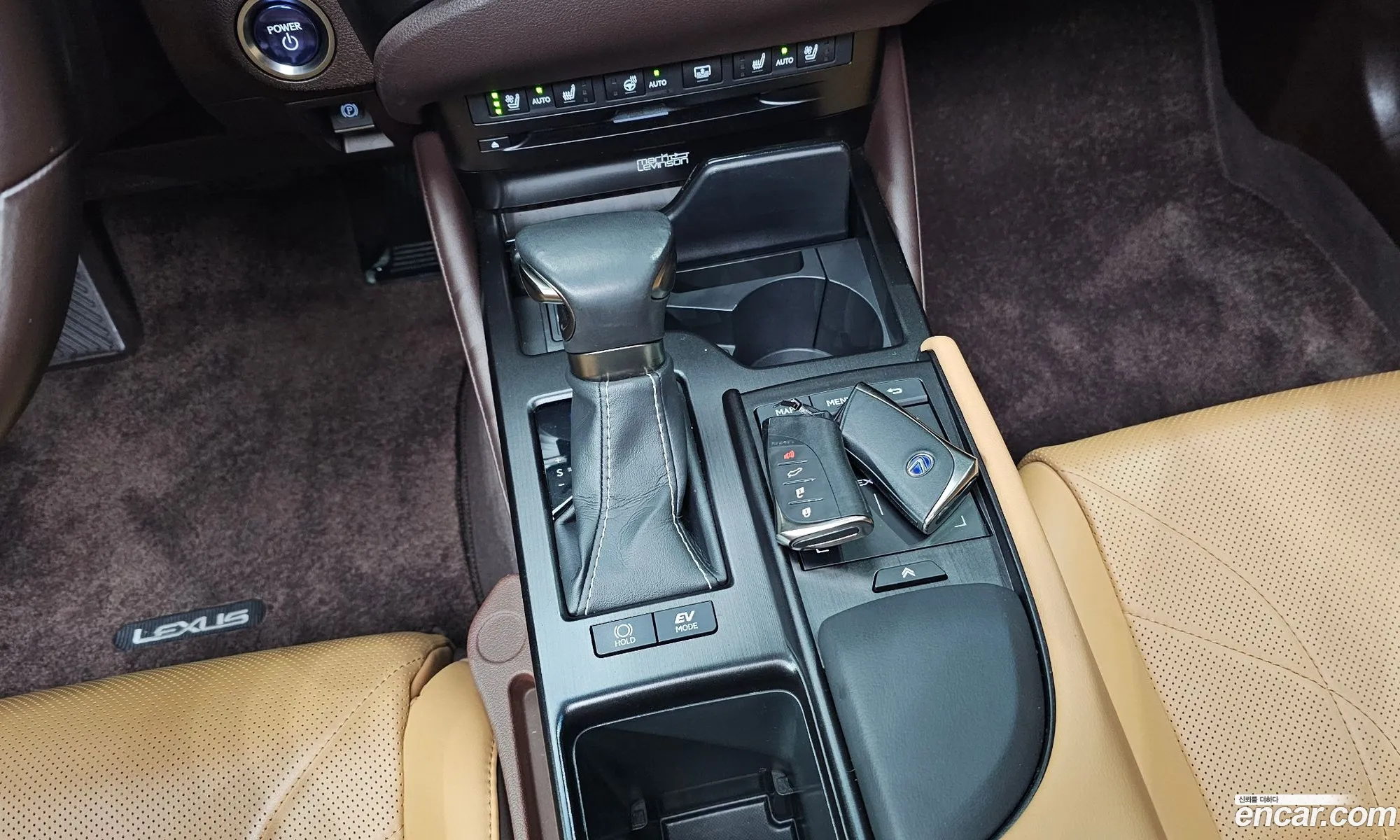 Lexus ES300h 7th Gen 2019 — 15