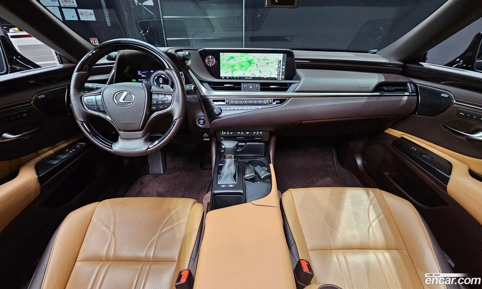 Lexus ES300h 7th Gen 2019 — 12