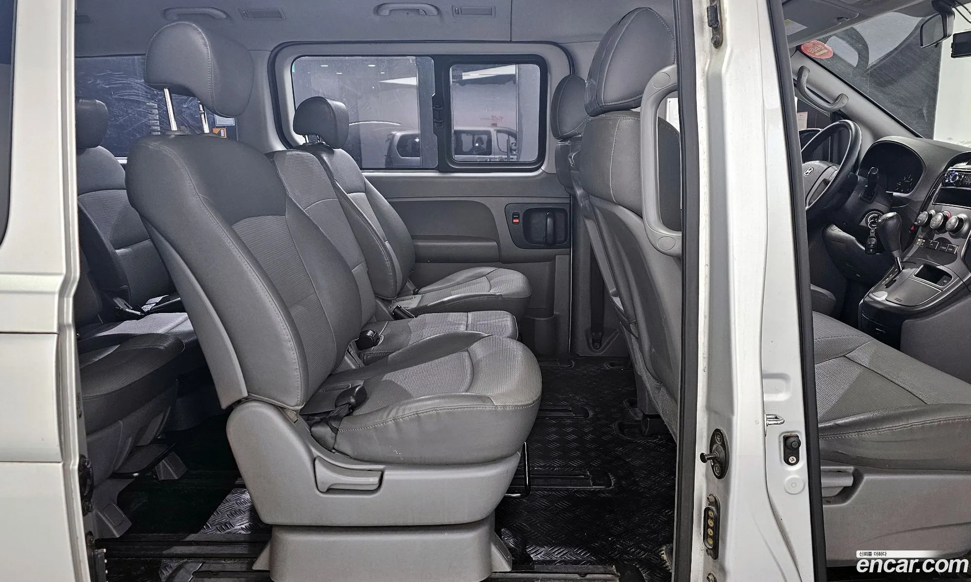 Hyundai Grand Starex 2010 — 5